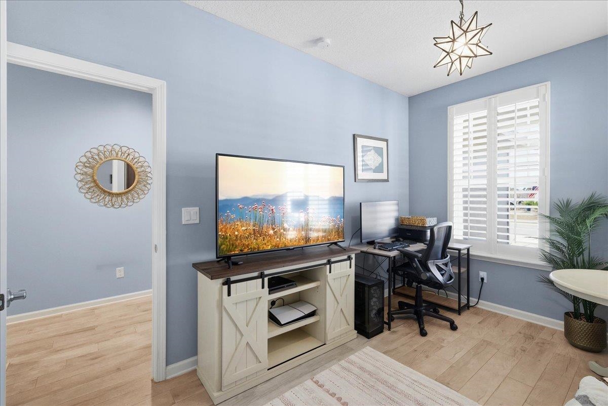 Image 26 of 58 For 30 La Mancha Drive