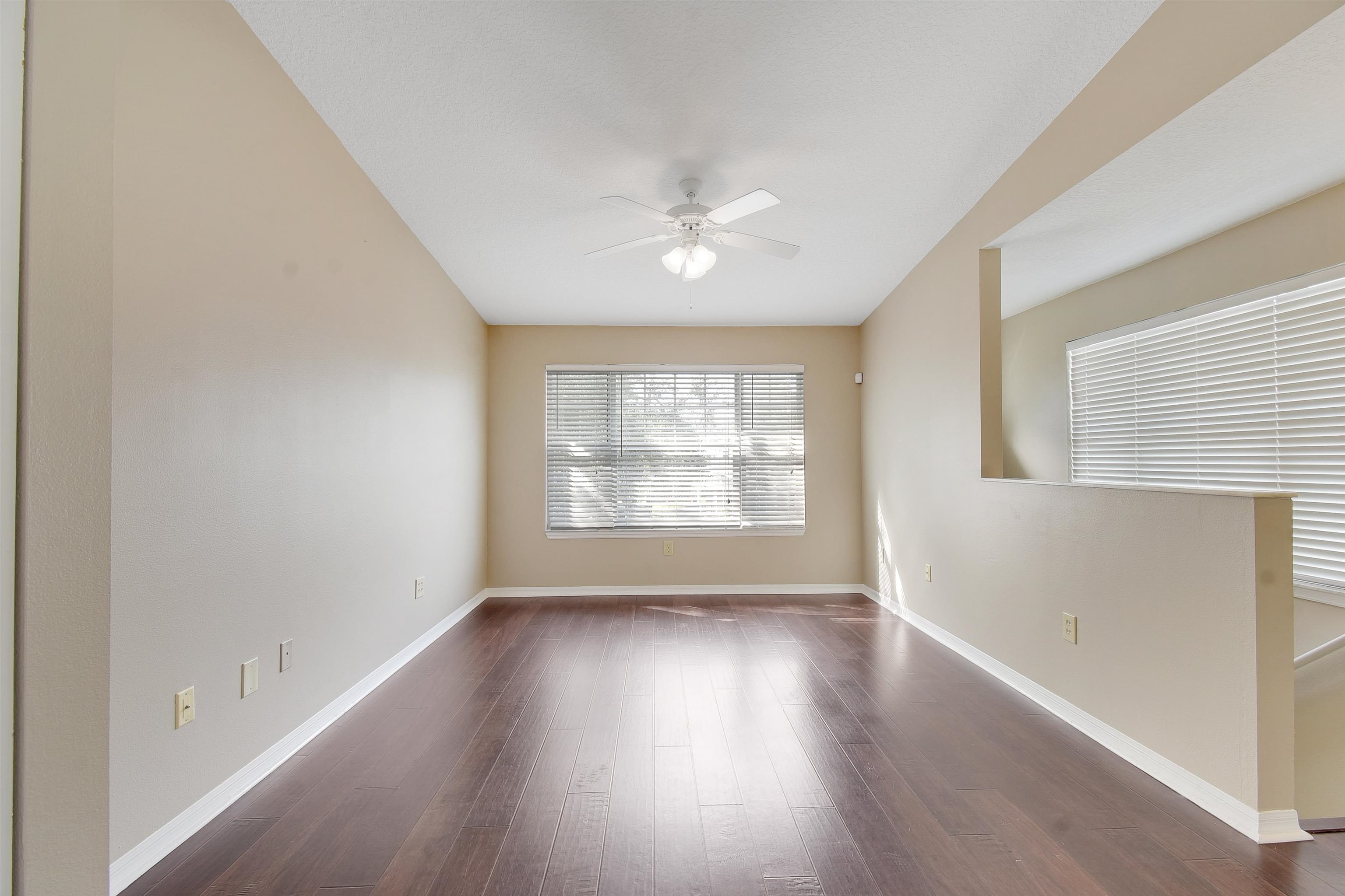 Image 10 of 34 For 24200 Harbour Vista Circle