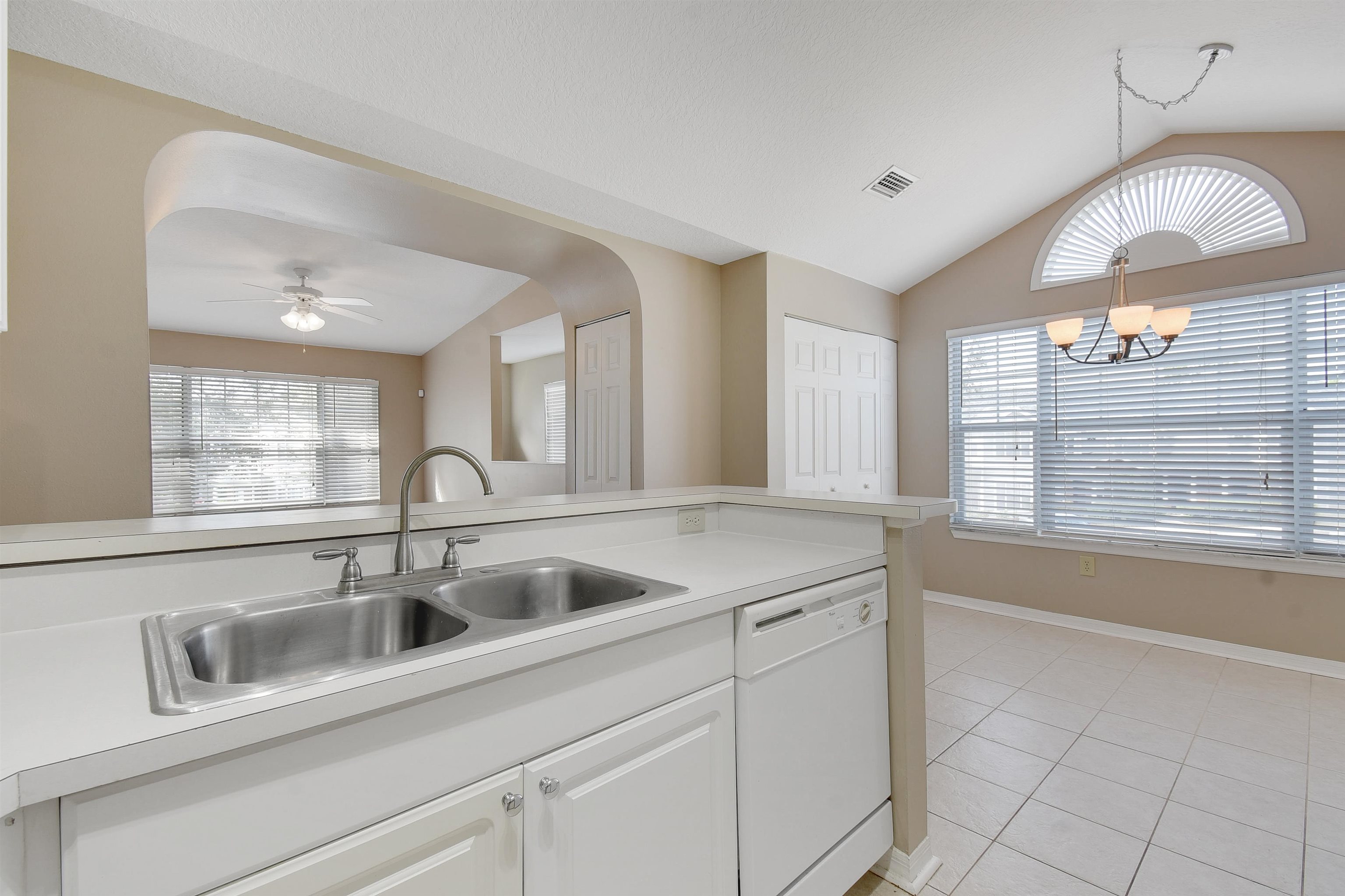 Image 16 of 34 For 24200 Harbour Vista Circle