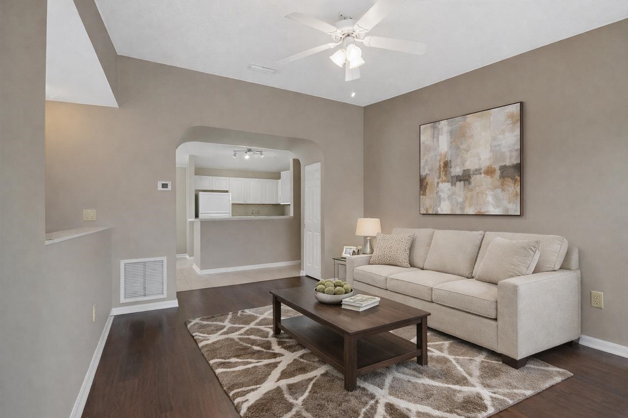 Image 8 of 34 For 24200 Harbour Vista Circle