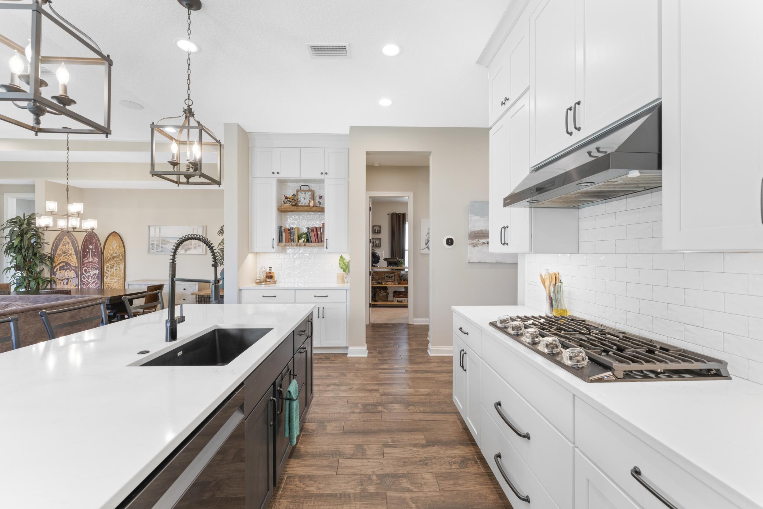 Image 14 of 40 For 380 Maralinda Dr