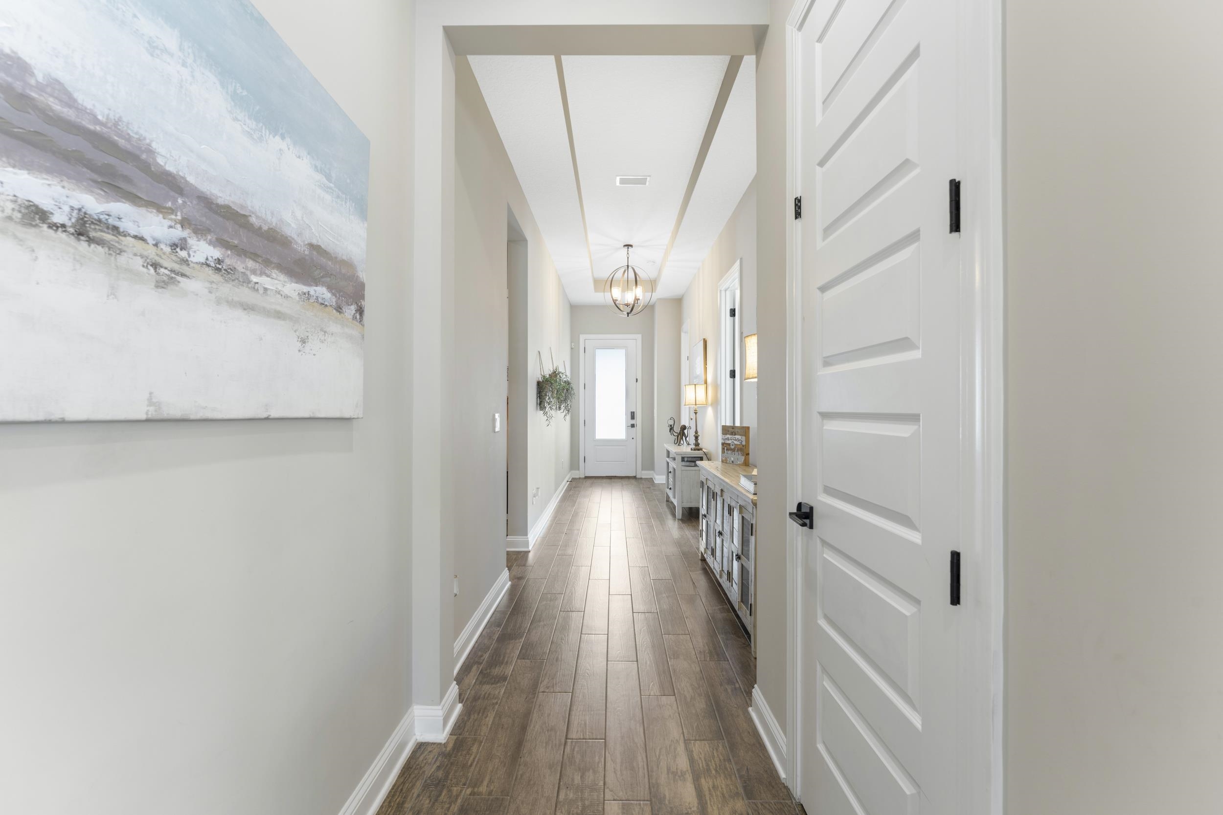 Image 25 of 40 For 380 Maralinda Dr