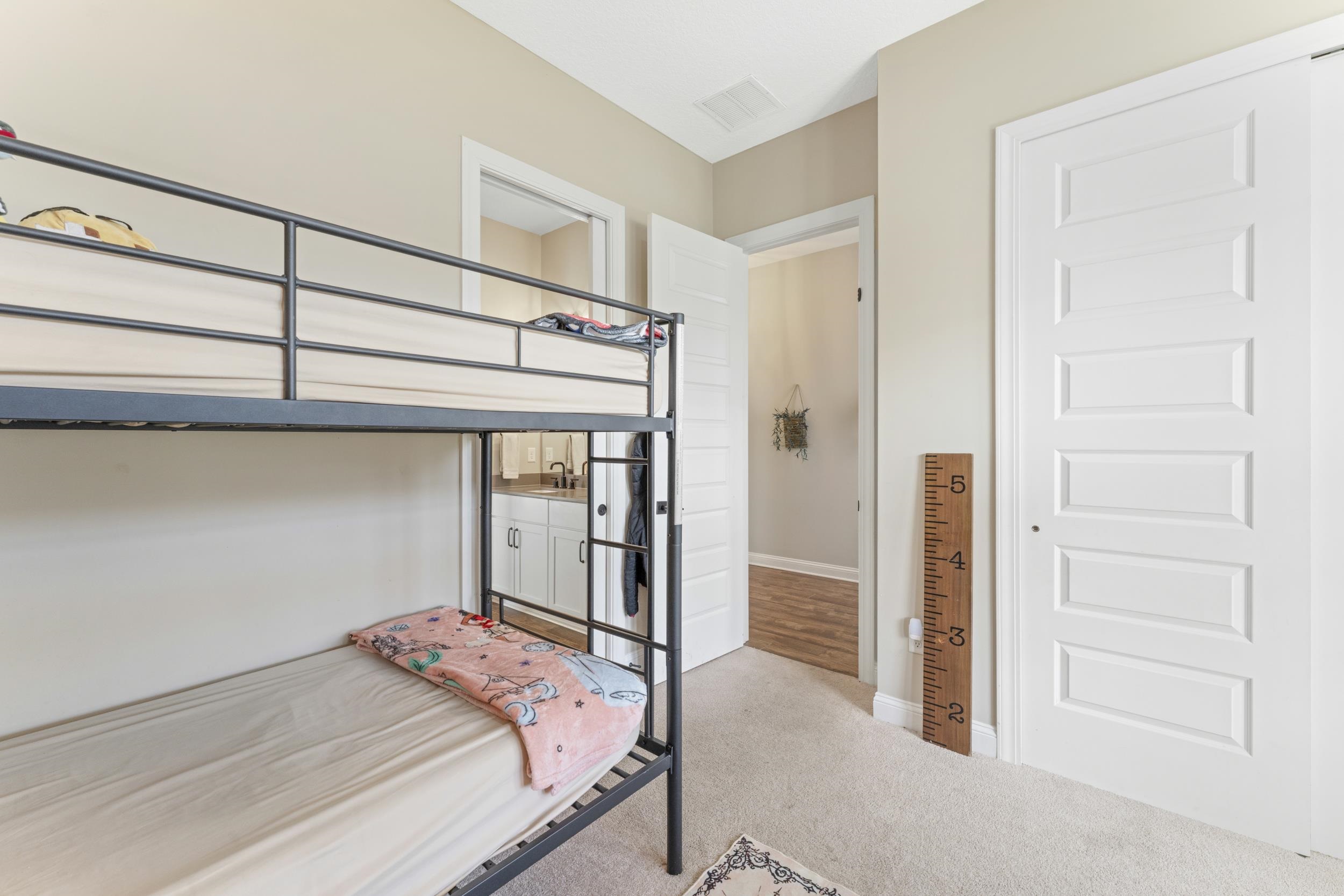 Image 27 of 40 For 380 Maralinda Dr