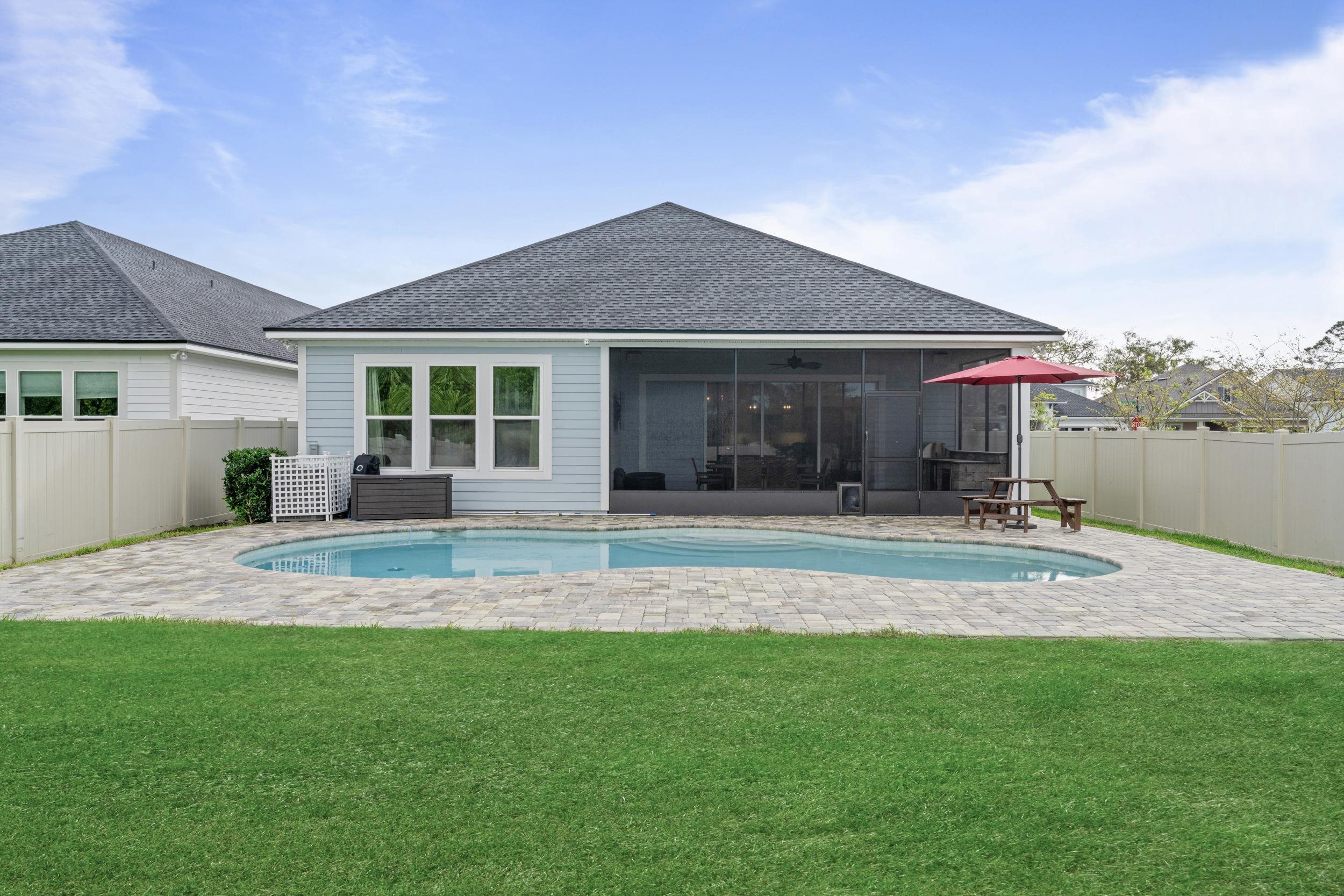 Image 35 of 40 For 380 Maralinda Dr