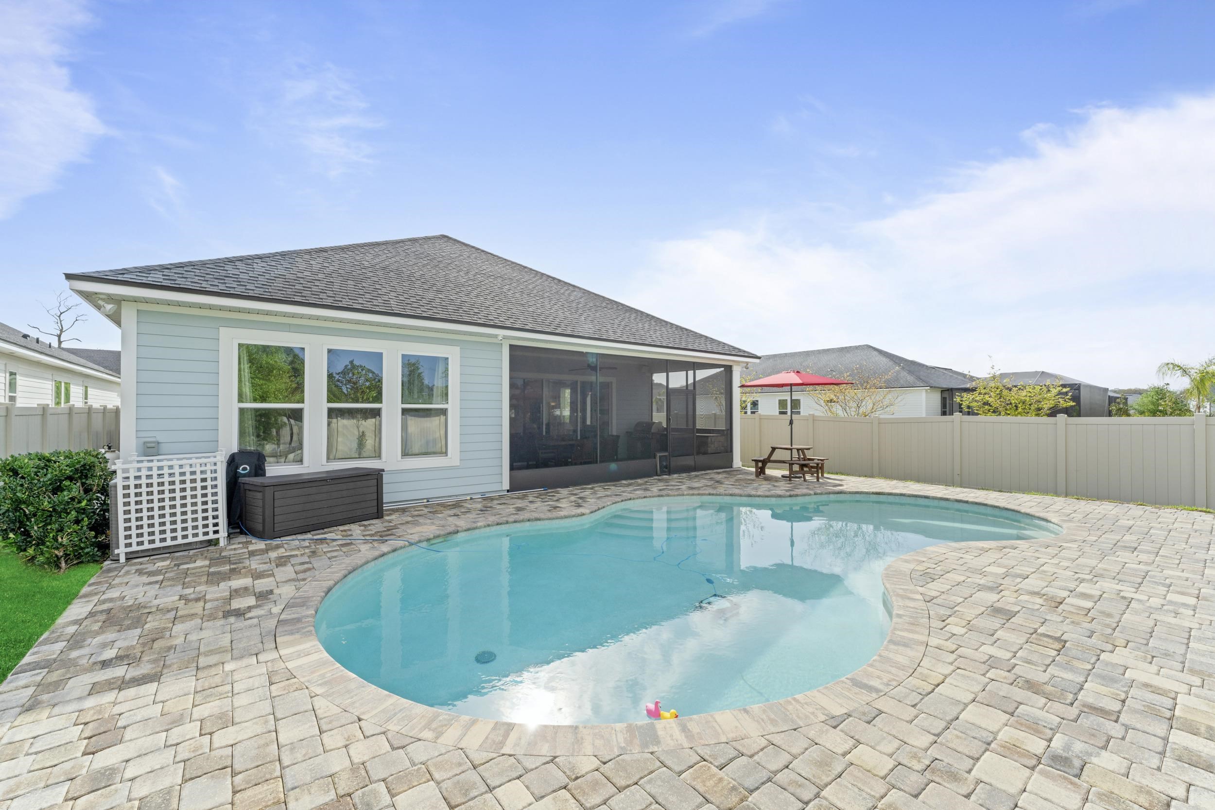 Image 37 of 40 For 380 Maralinda Dr