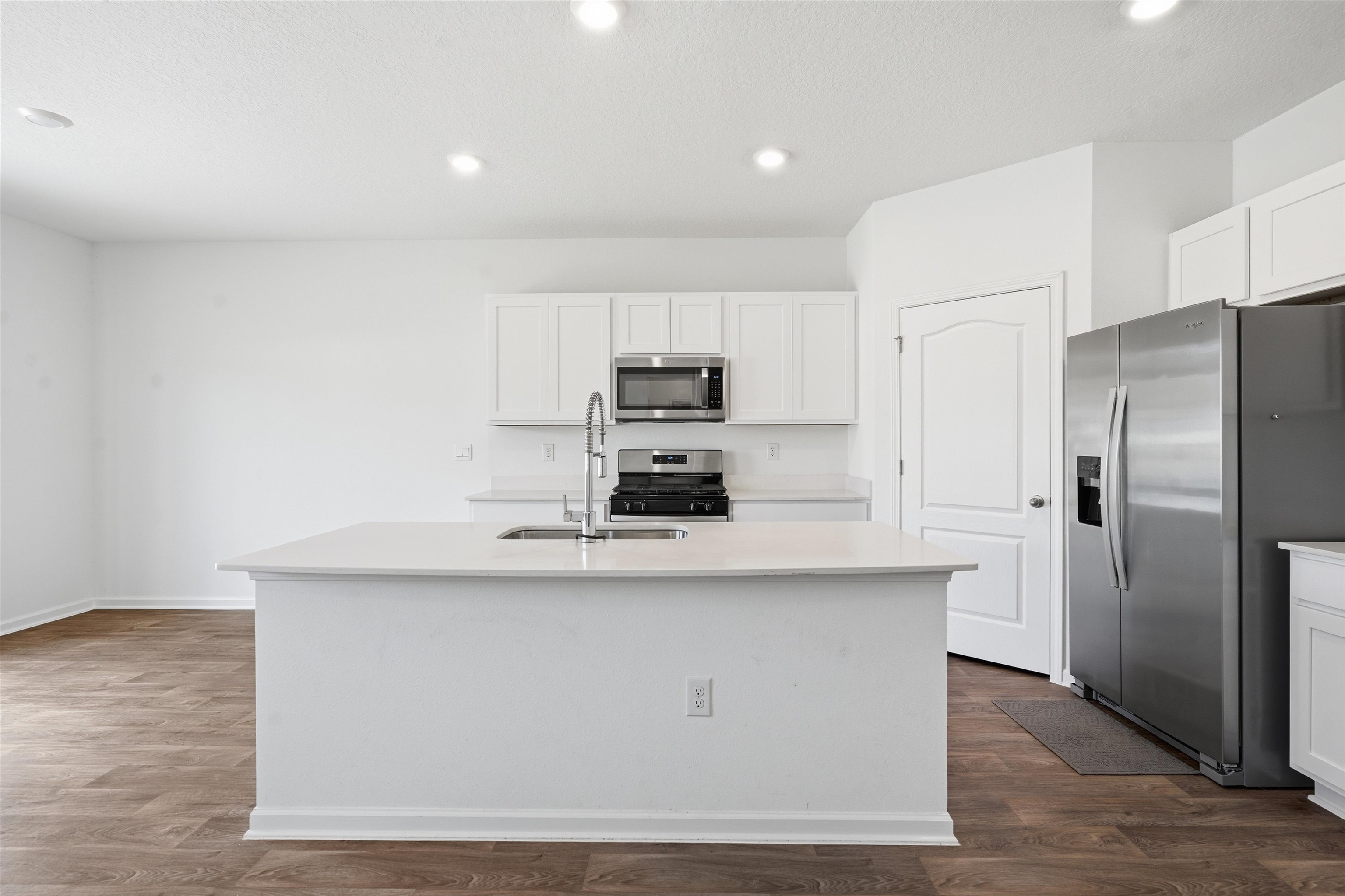 Image 13 of 54 For 190 Ardila Cir