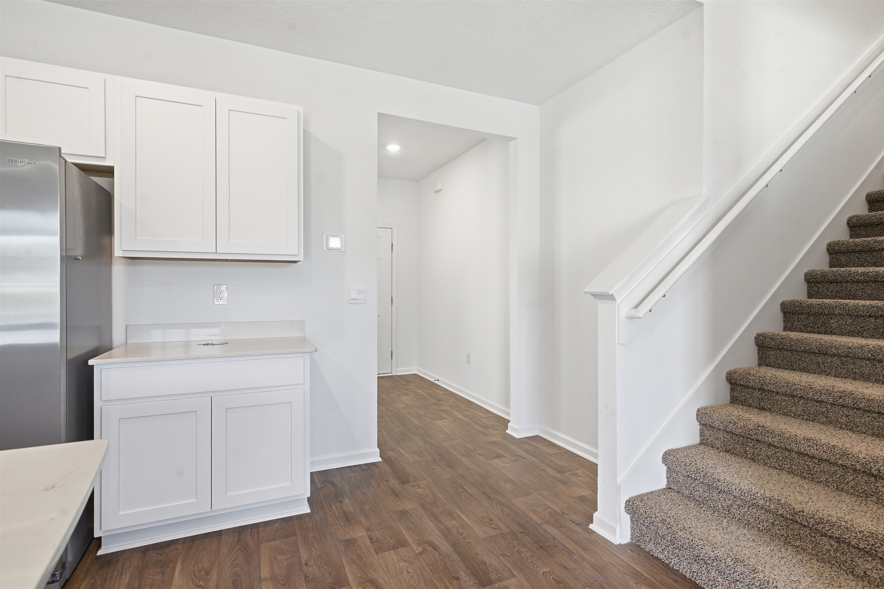 Image 17 of 54 For 190 Ardila Cir