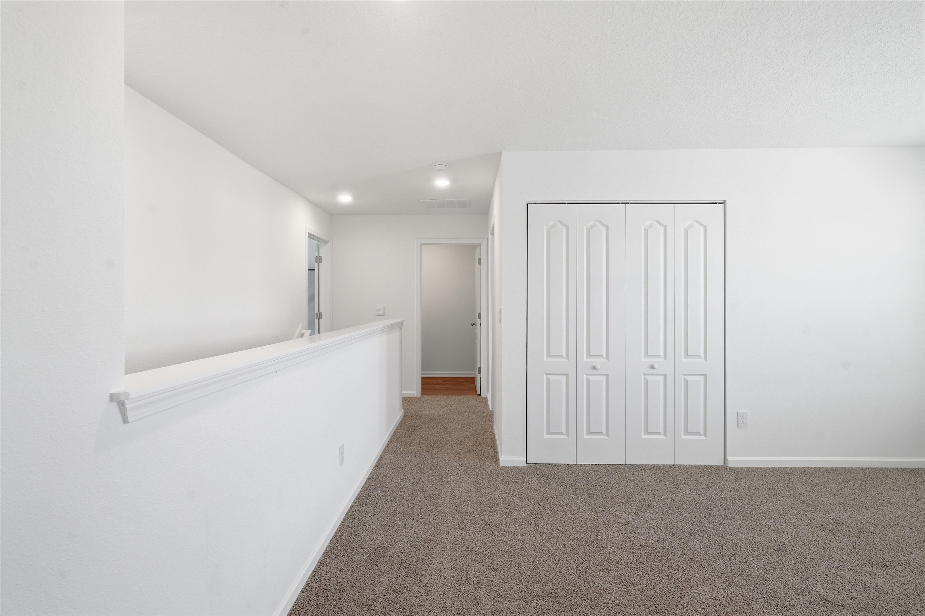 Image 19 of 54 For 190 Ardila Cir