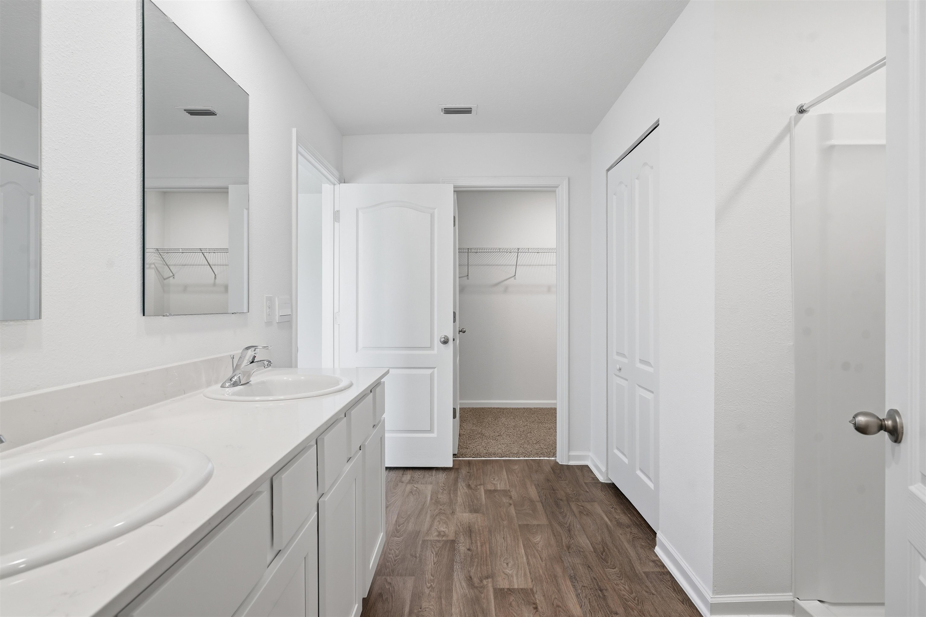 Image 24 of 54 For 190 Ardila Cir