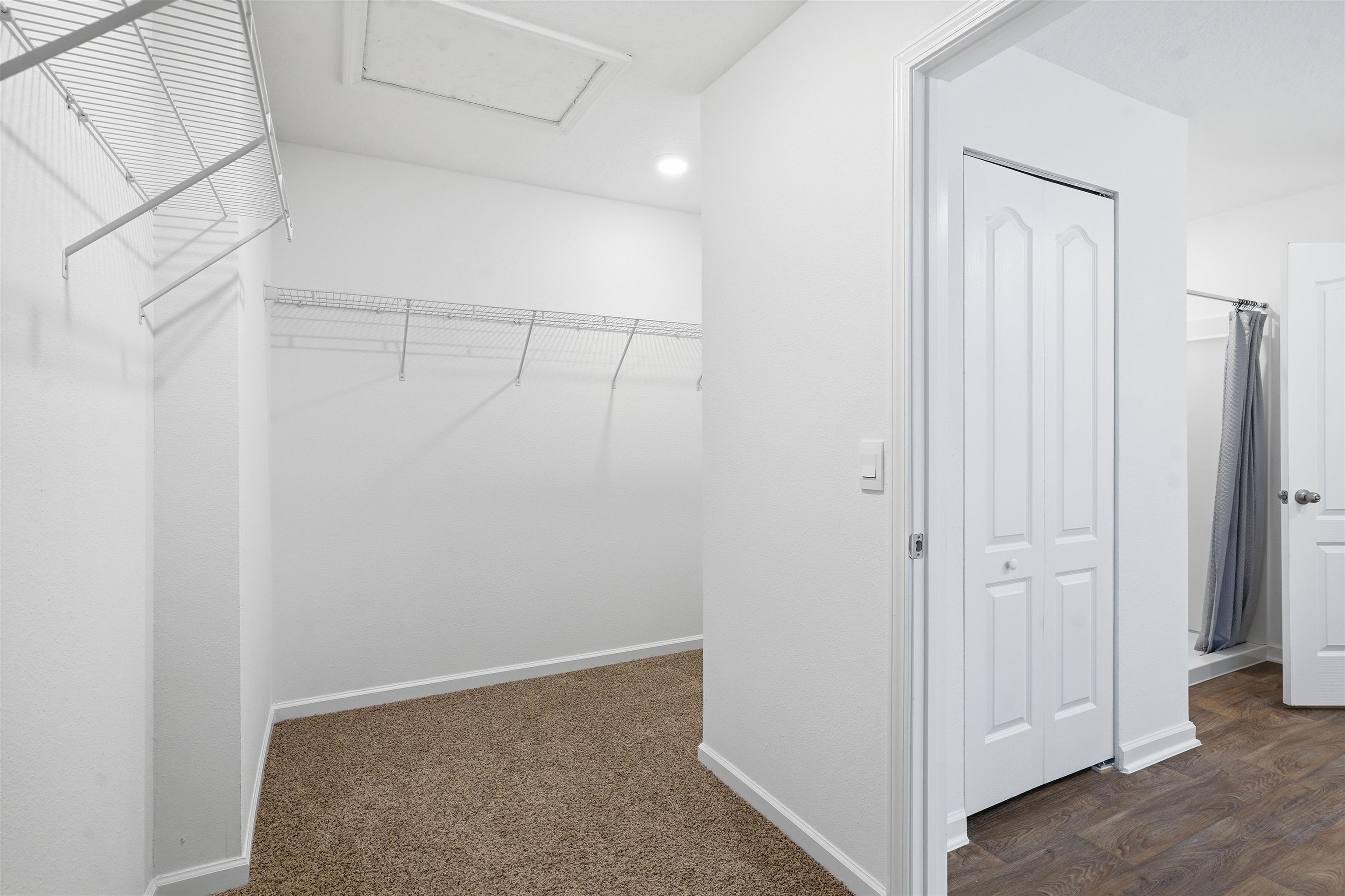 Image 25 of 54 For 190 Ardila Cir