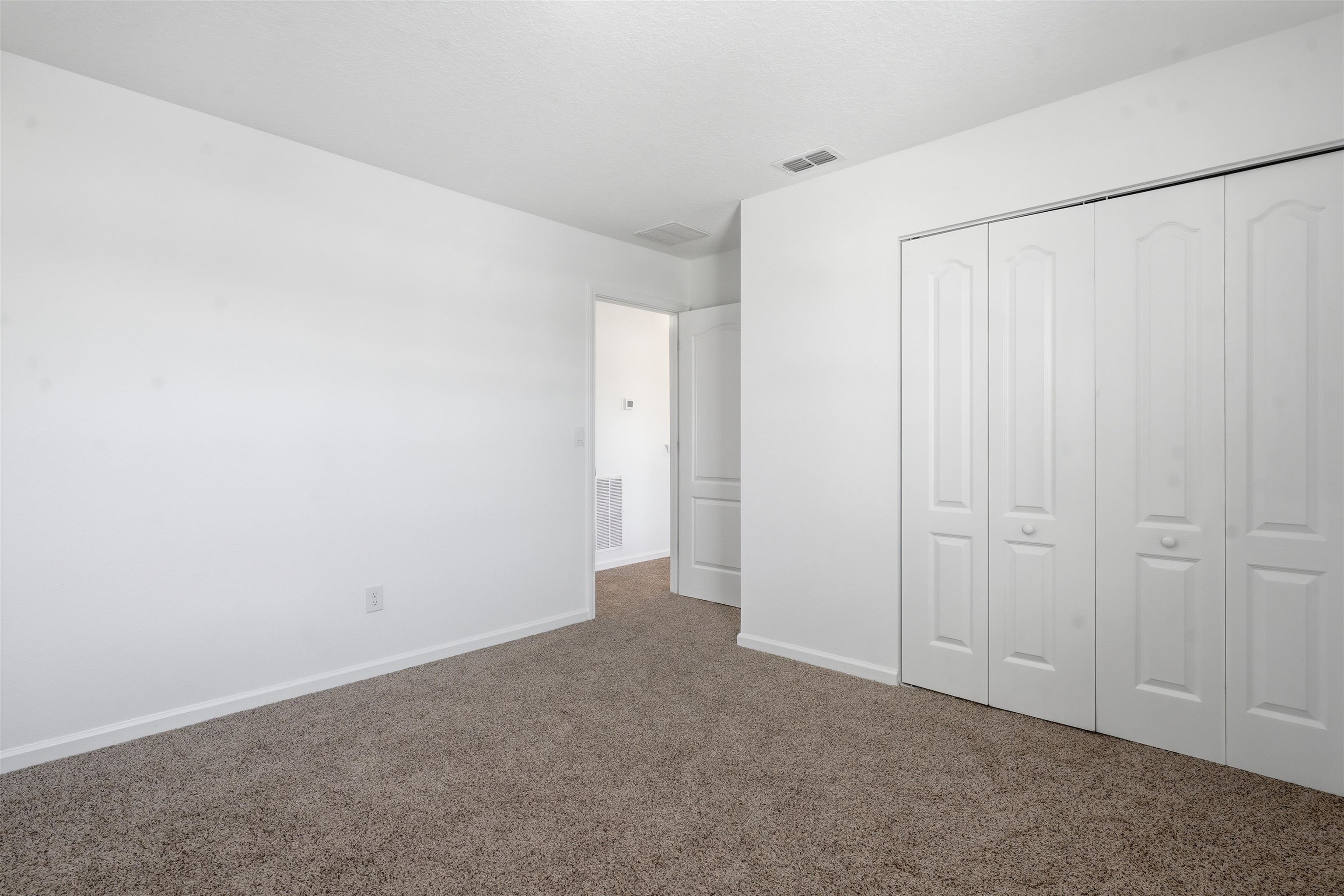 Image 35 of 54 For 190 Ardila Cir