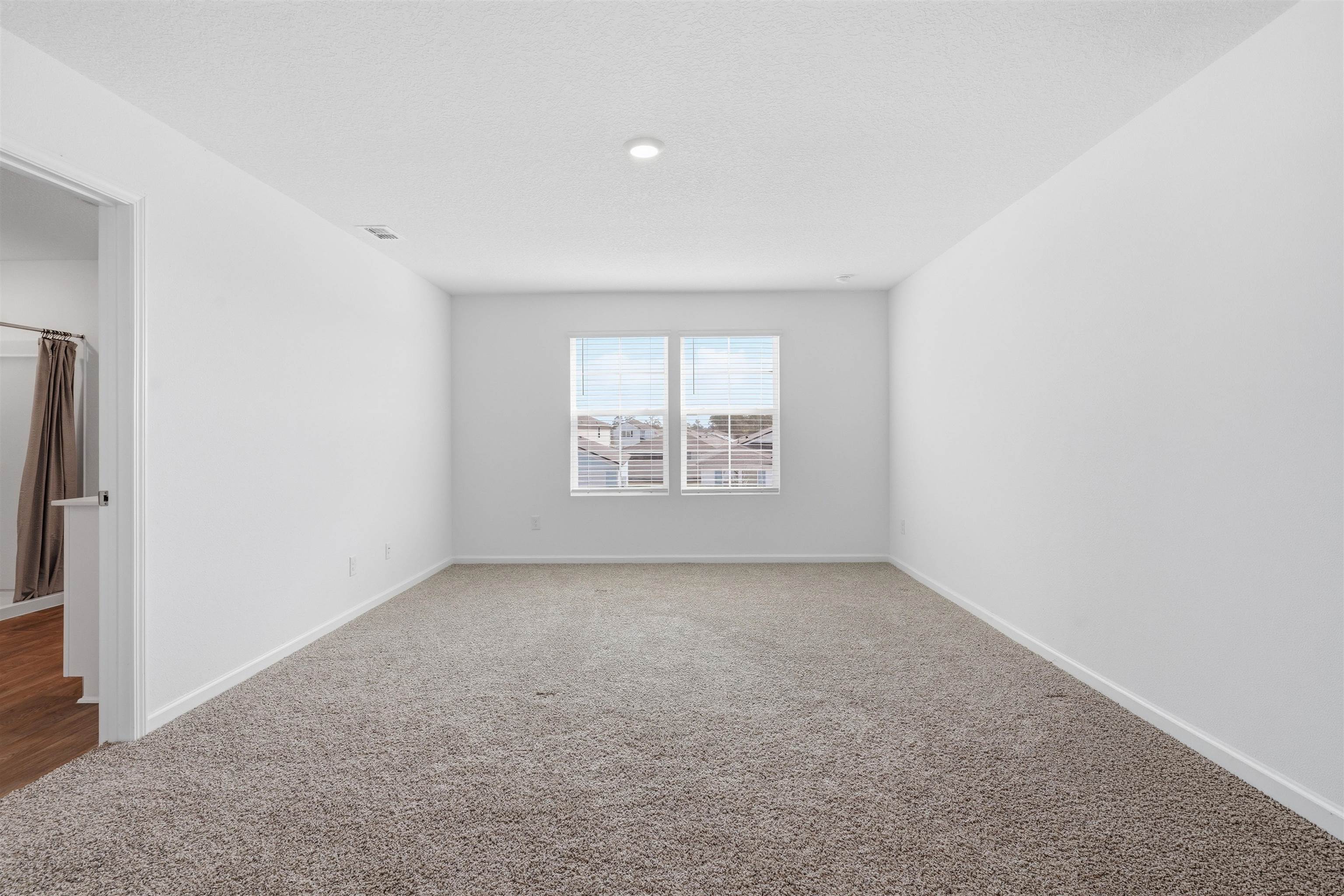 Image 4 of 54 For 190 Ardila Cir