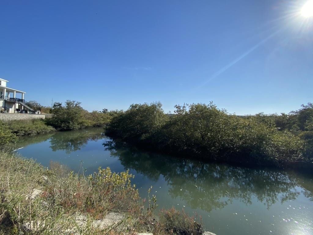 Image 13 of 21 For 220 Pelican Reef Dr