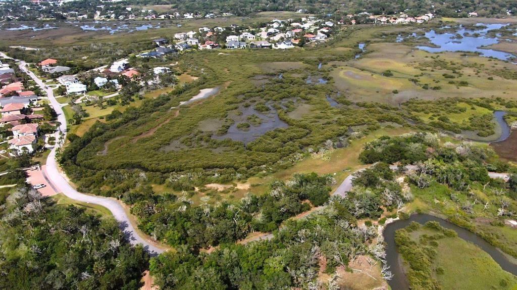 Image 8 of 21 For 220 Pelican Reef Dr