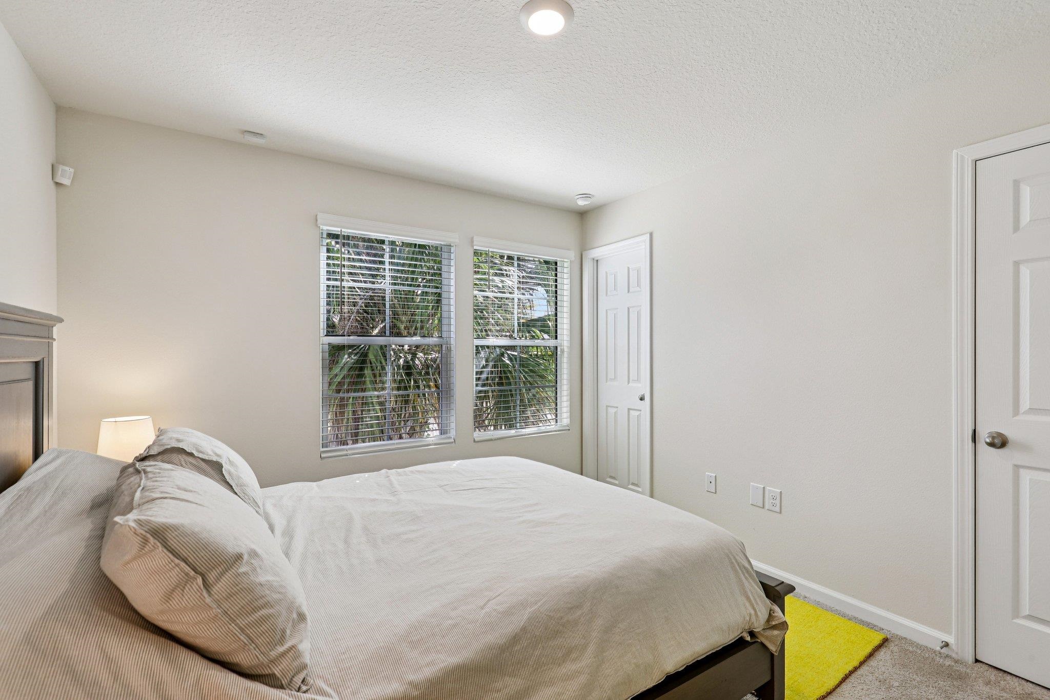 Image 23 of 26 For 70 Whispering Brook Dr