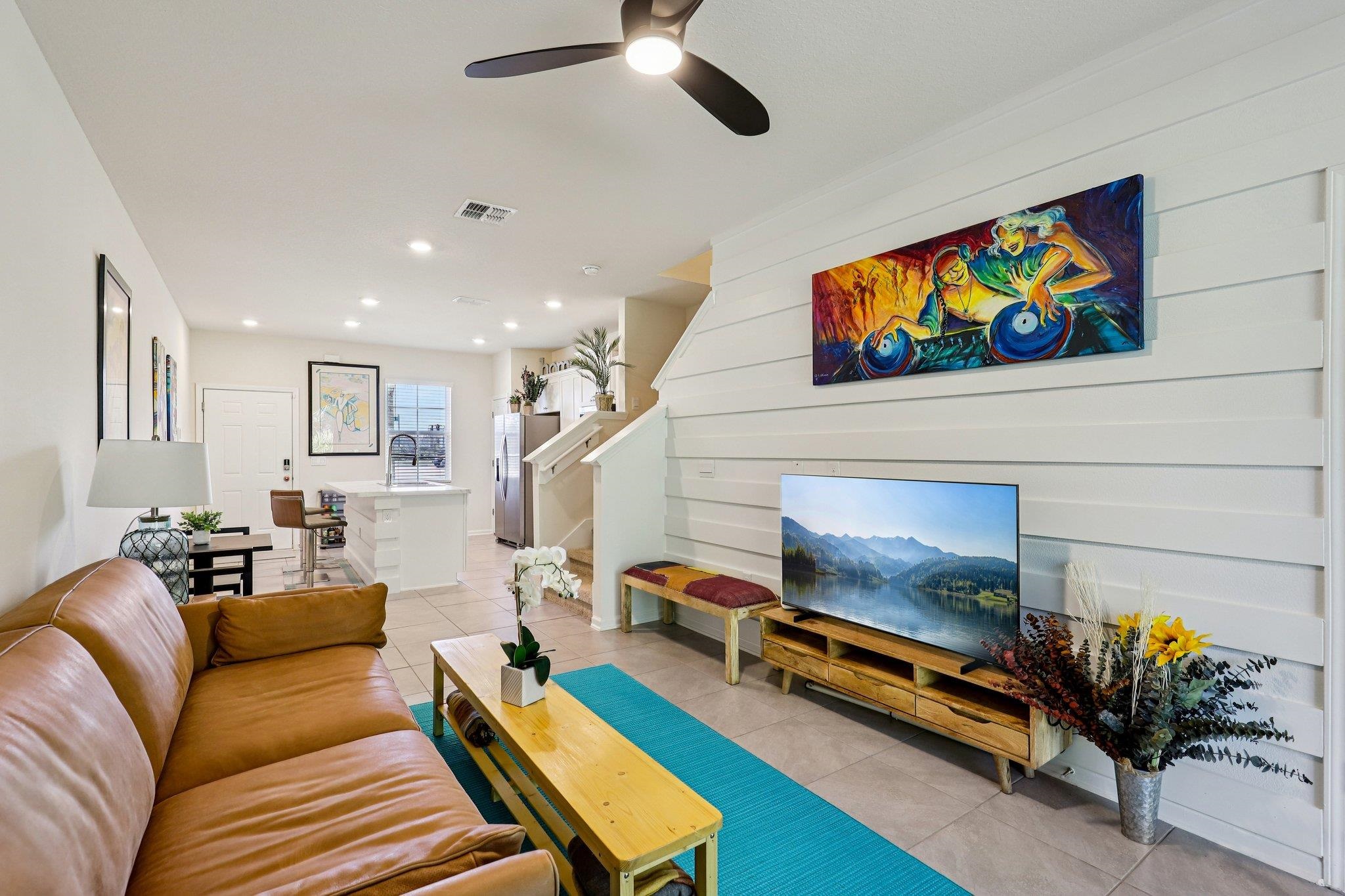 Image 7 of 26 For 70 Whispering Brook Dr