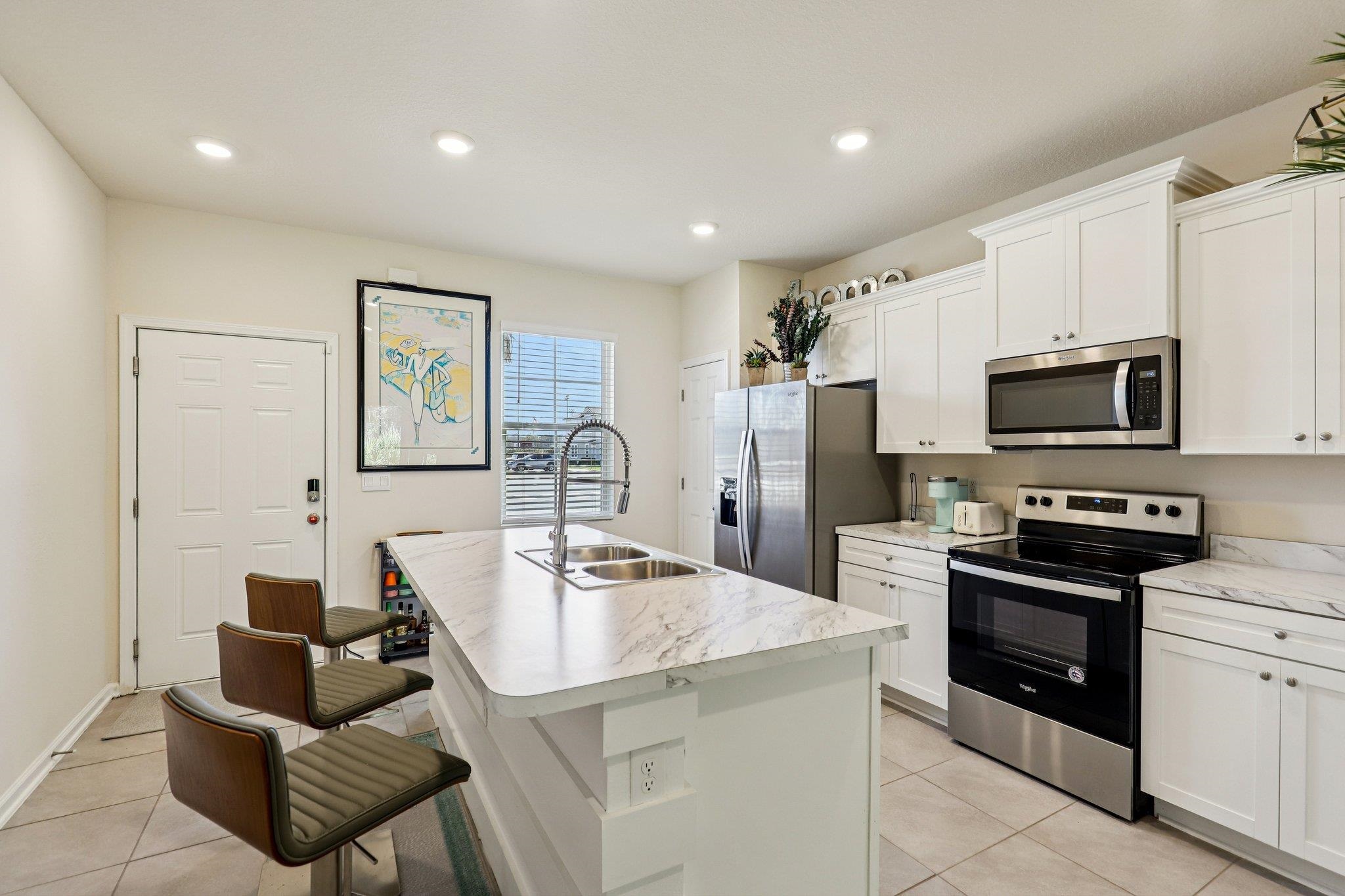 Image 9 of 26 For 70 Whispering Brook Dr