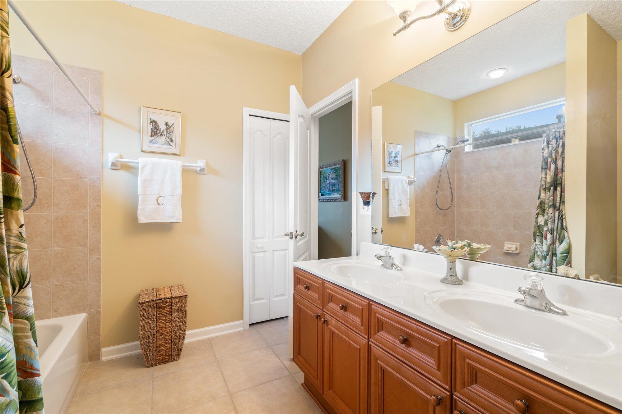 Image 18 of 31 For 616 Donald Ross Way