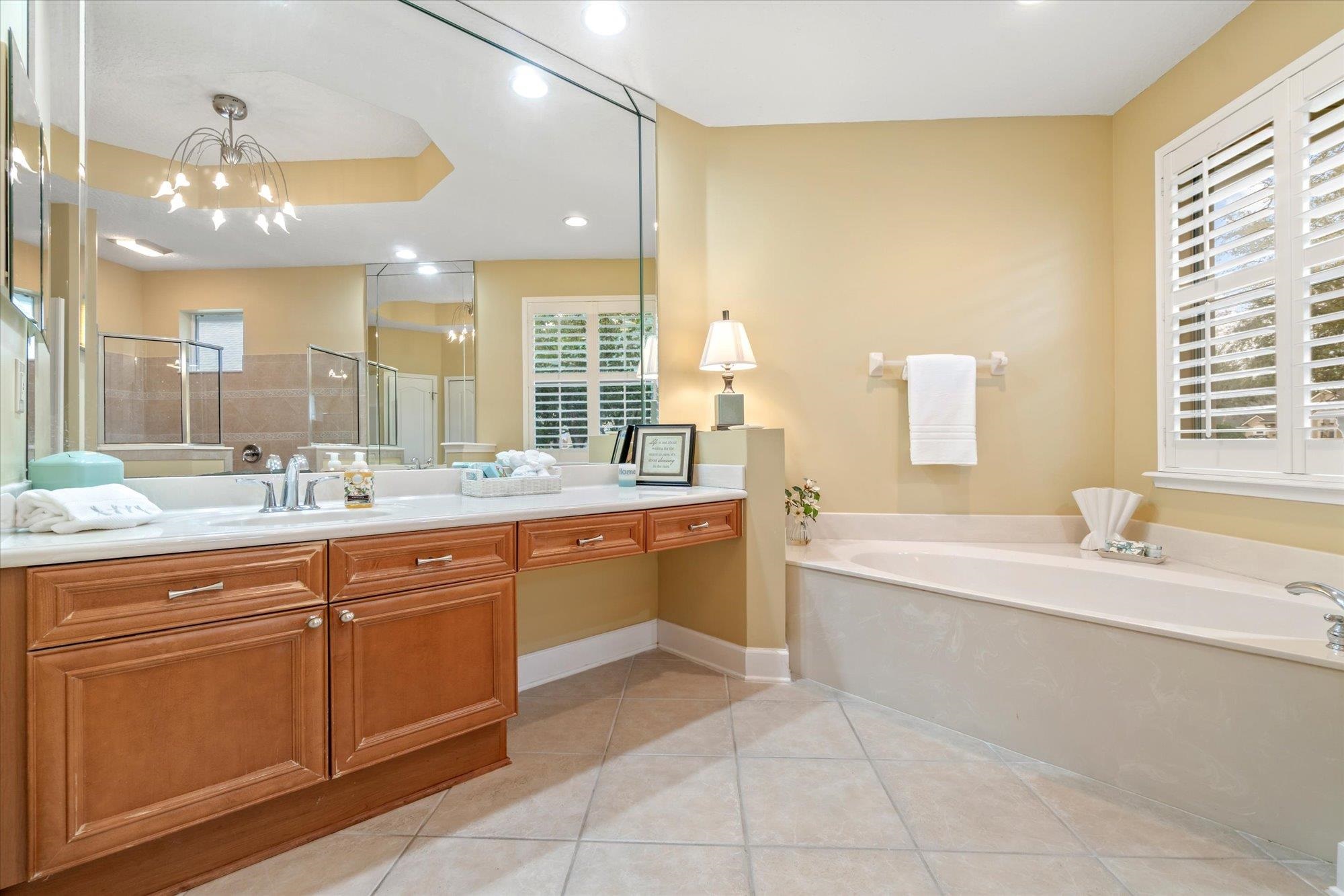 Image 22 of 31 For 616 Donald Ross Way