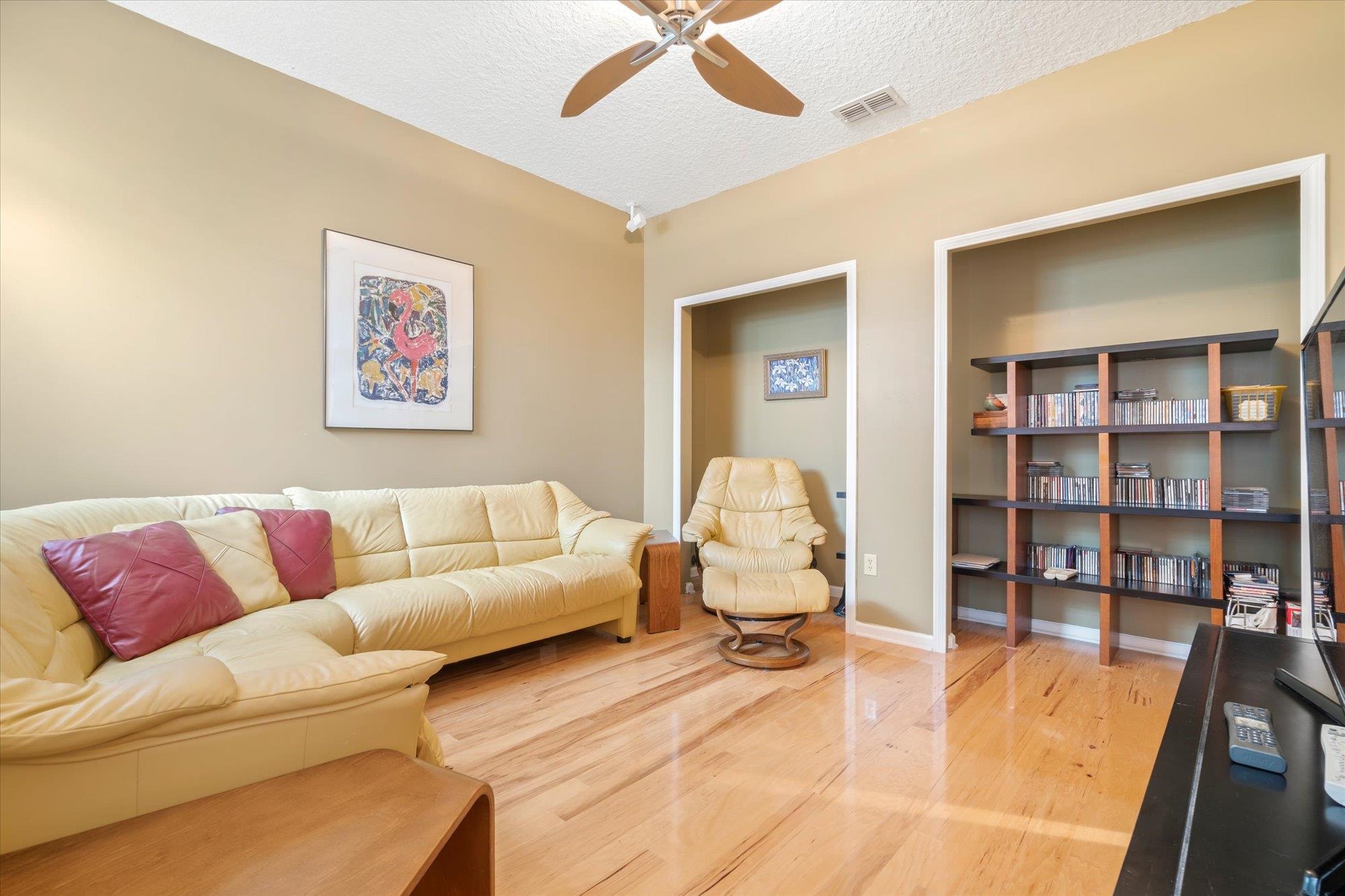 Image 24 of 31 For 616 Donald Ross Way