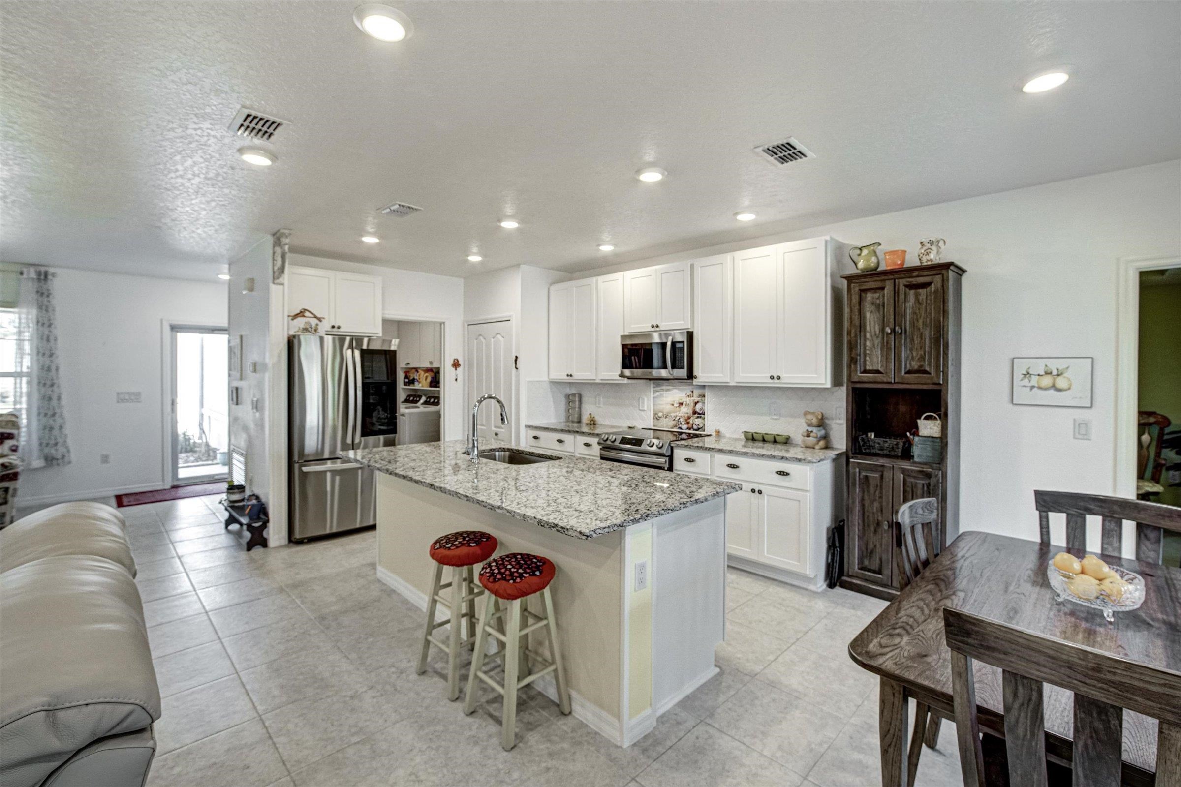 Image 5 of 48 For 103 Ocean Jasper Dr