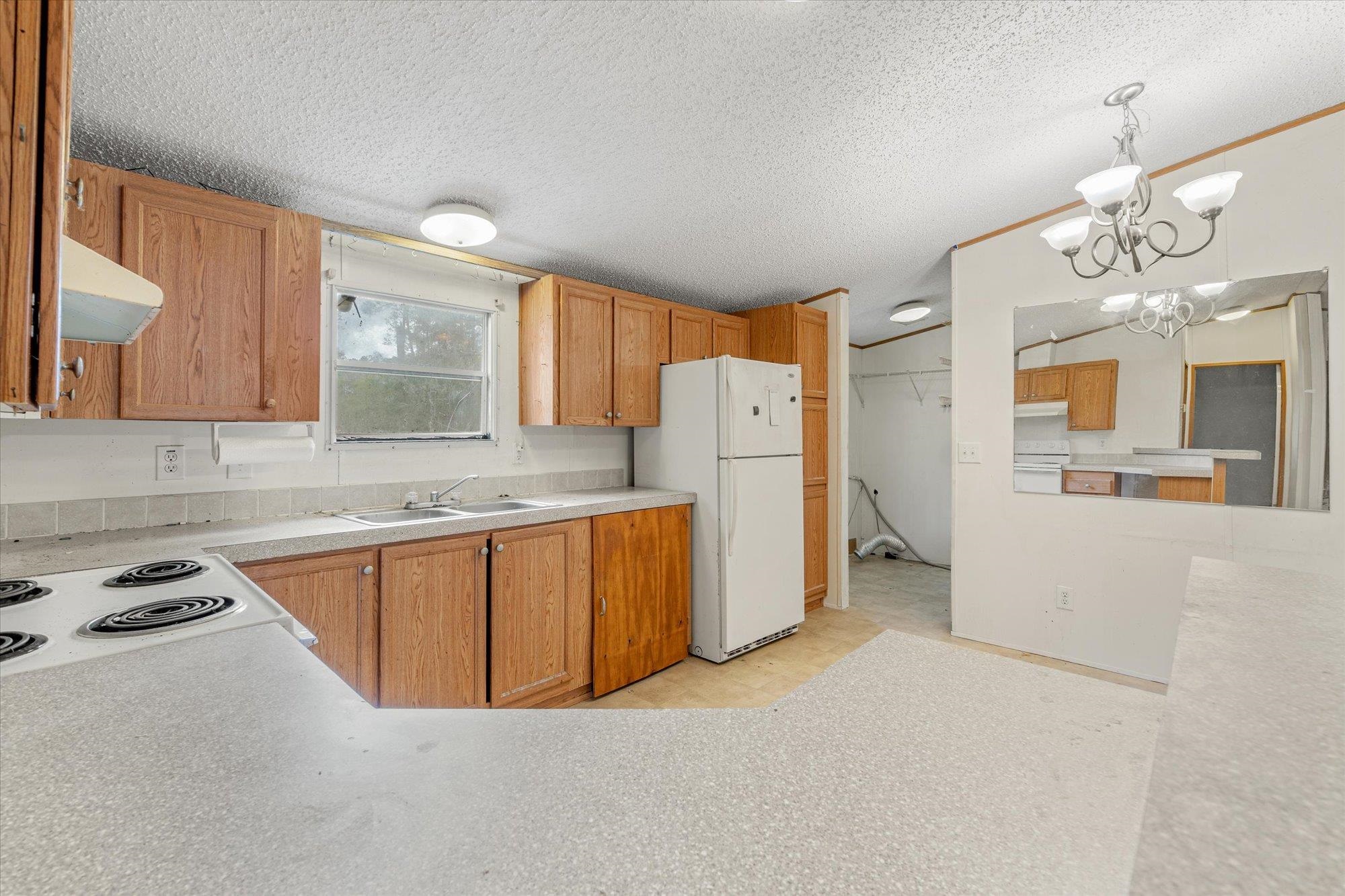 Image 6 of 53 For 4040 Cedar Ford Blvd