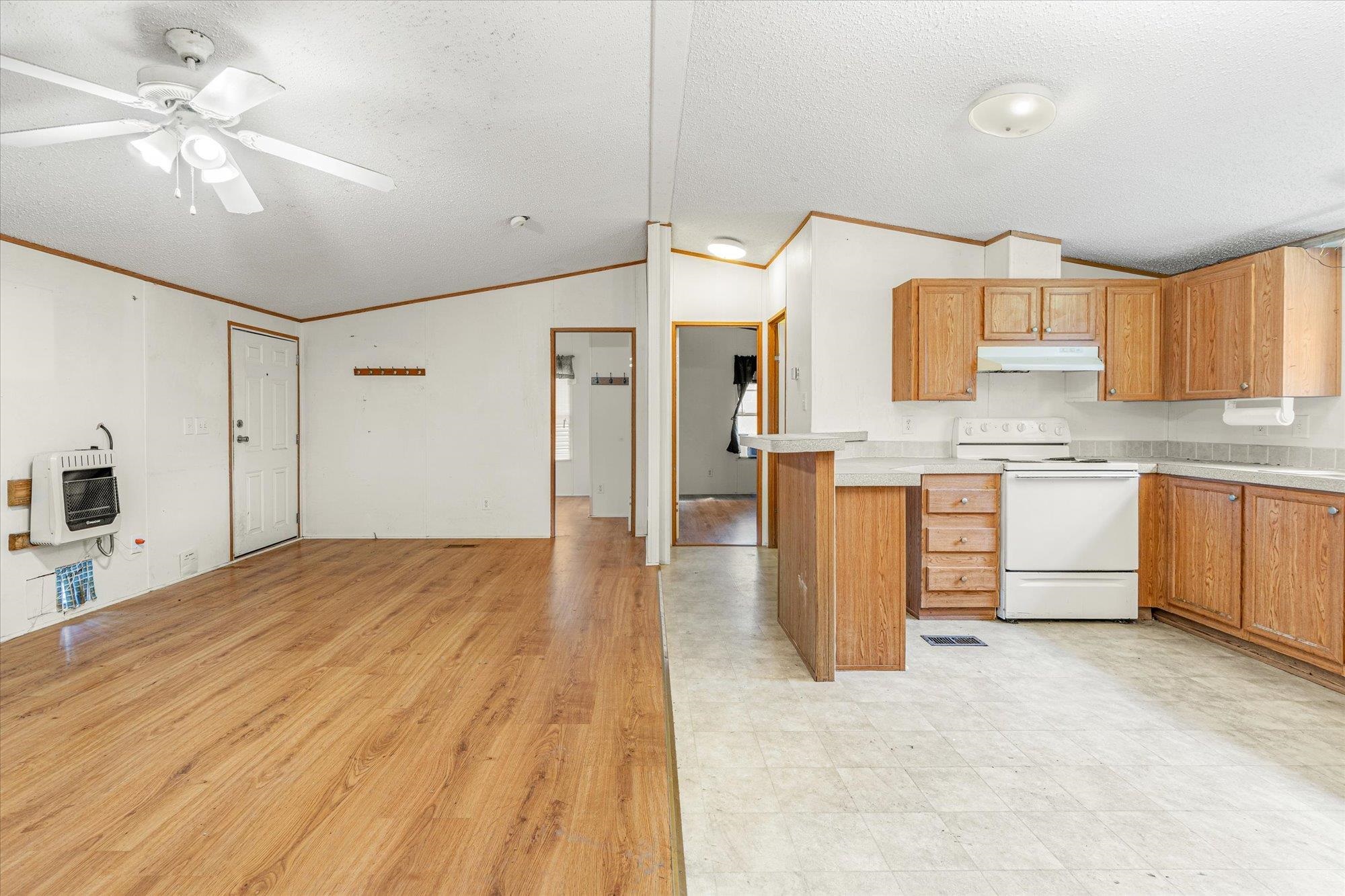 Image 8 of 53 For 4040 Cedar Ford Blvd