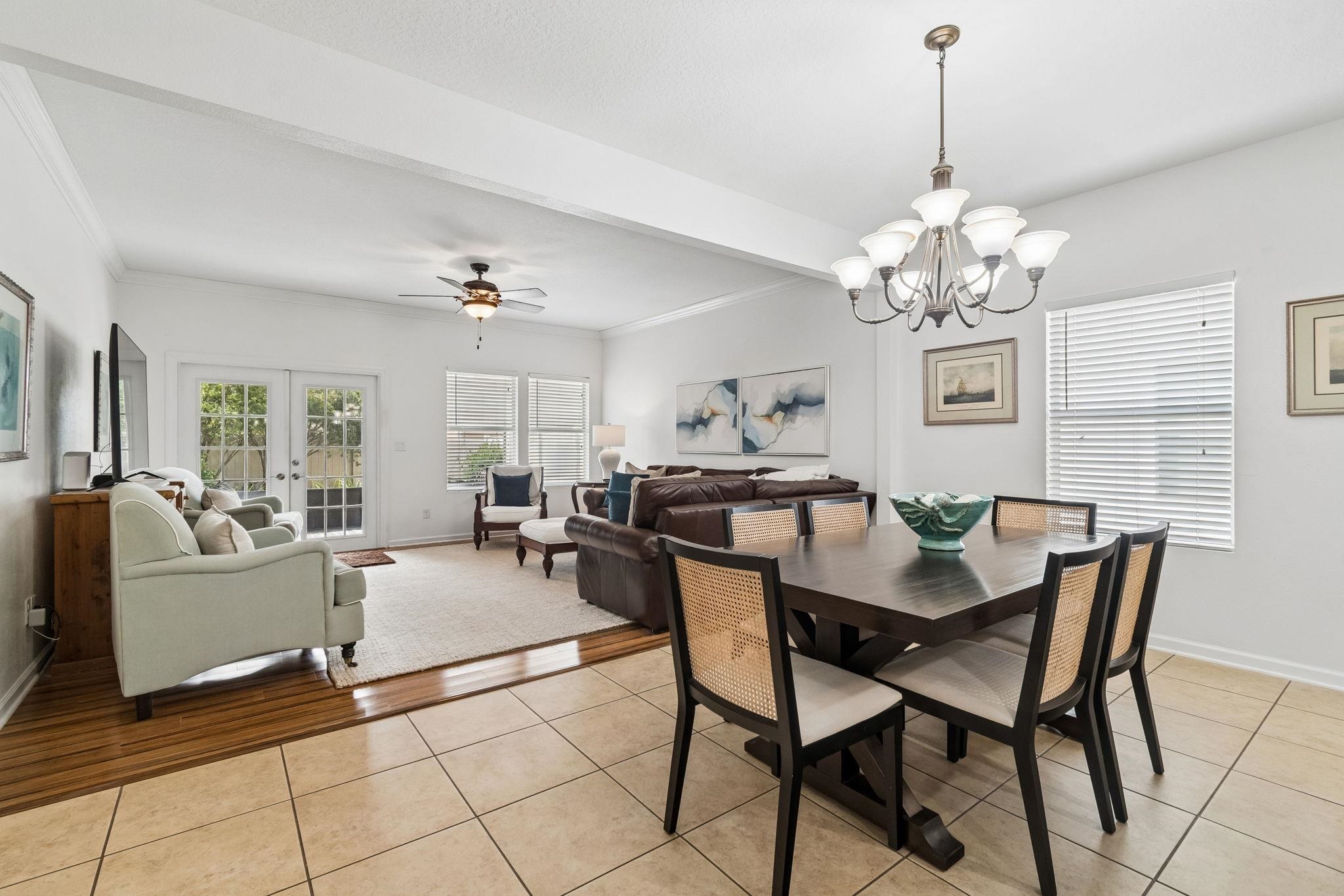 Image 10 of 54 For 206 Mission Cove Cir