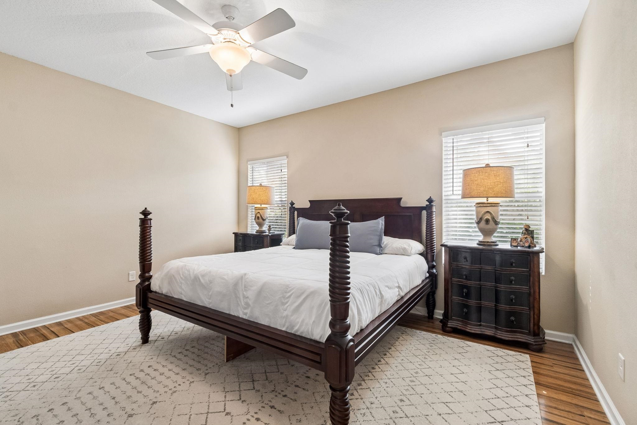 Image 14 of 54 For 206 Mission Cove Cir