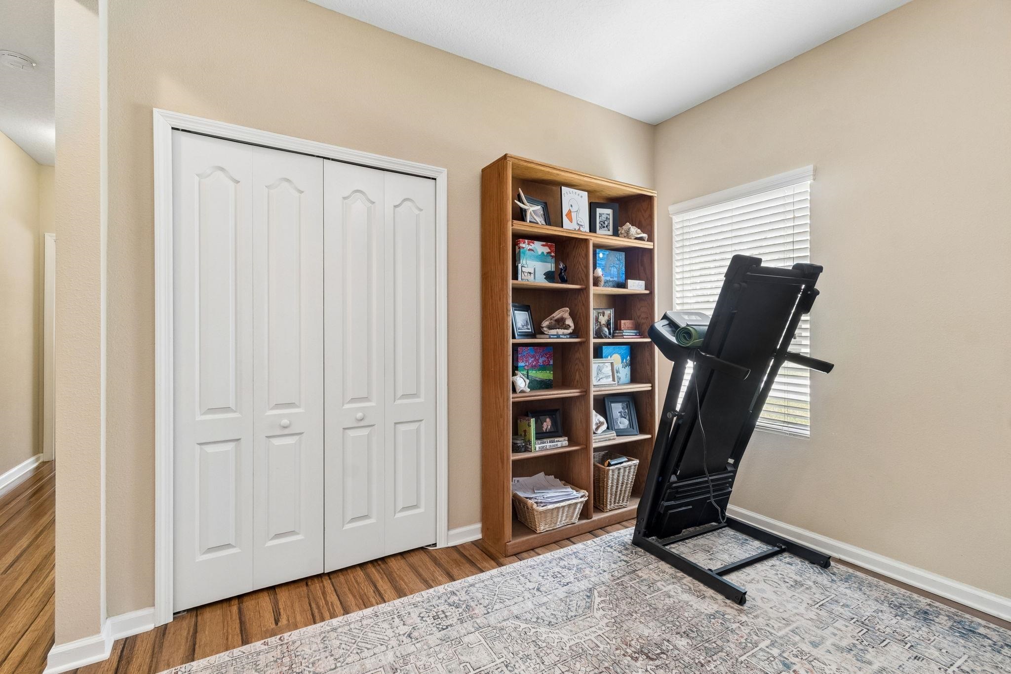 Image 31 of 54 For 206 Mission Cove Cir