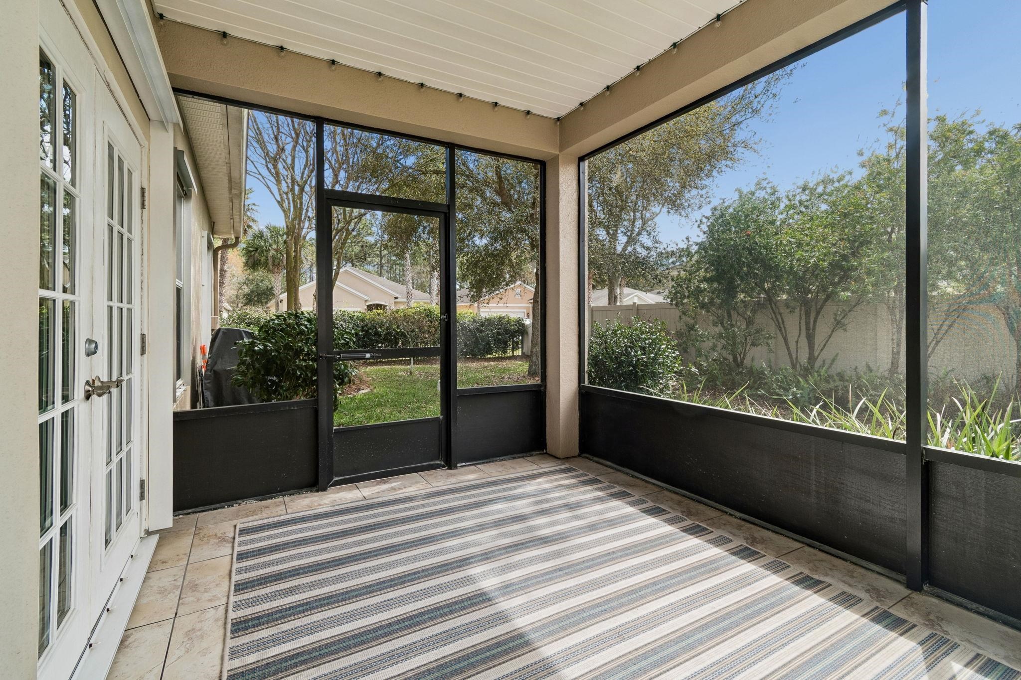 Image 37 of 54 For 206 Mission Cove Cir