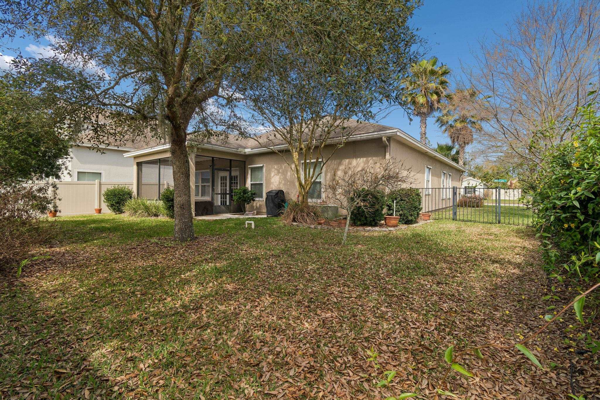 Image 39 of 54 For 206 Mission Cove Cir