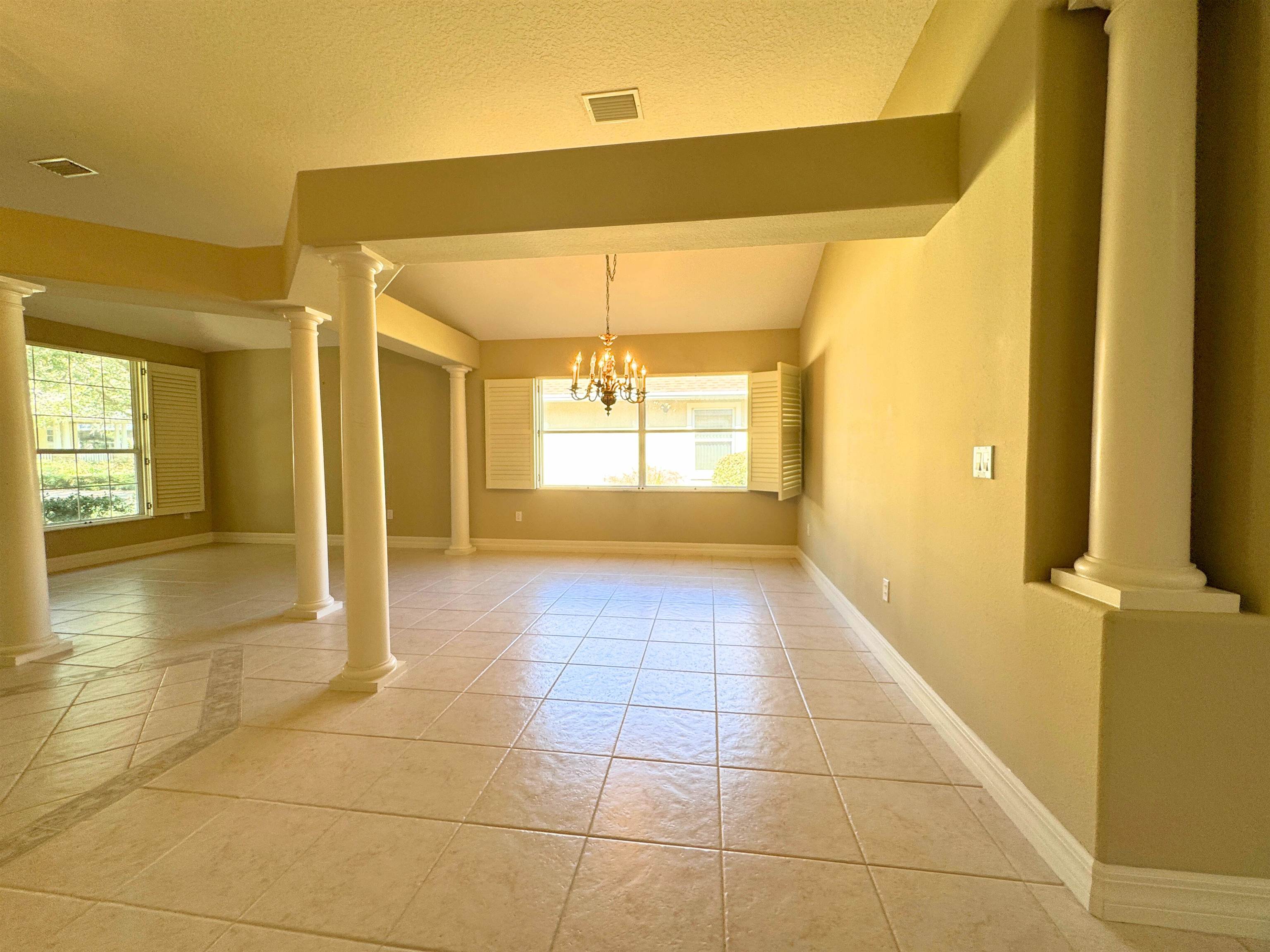 Image 6 of 34 For 67 Lagare St W