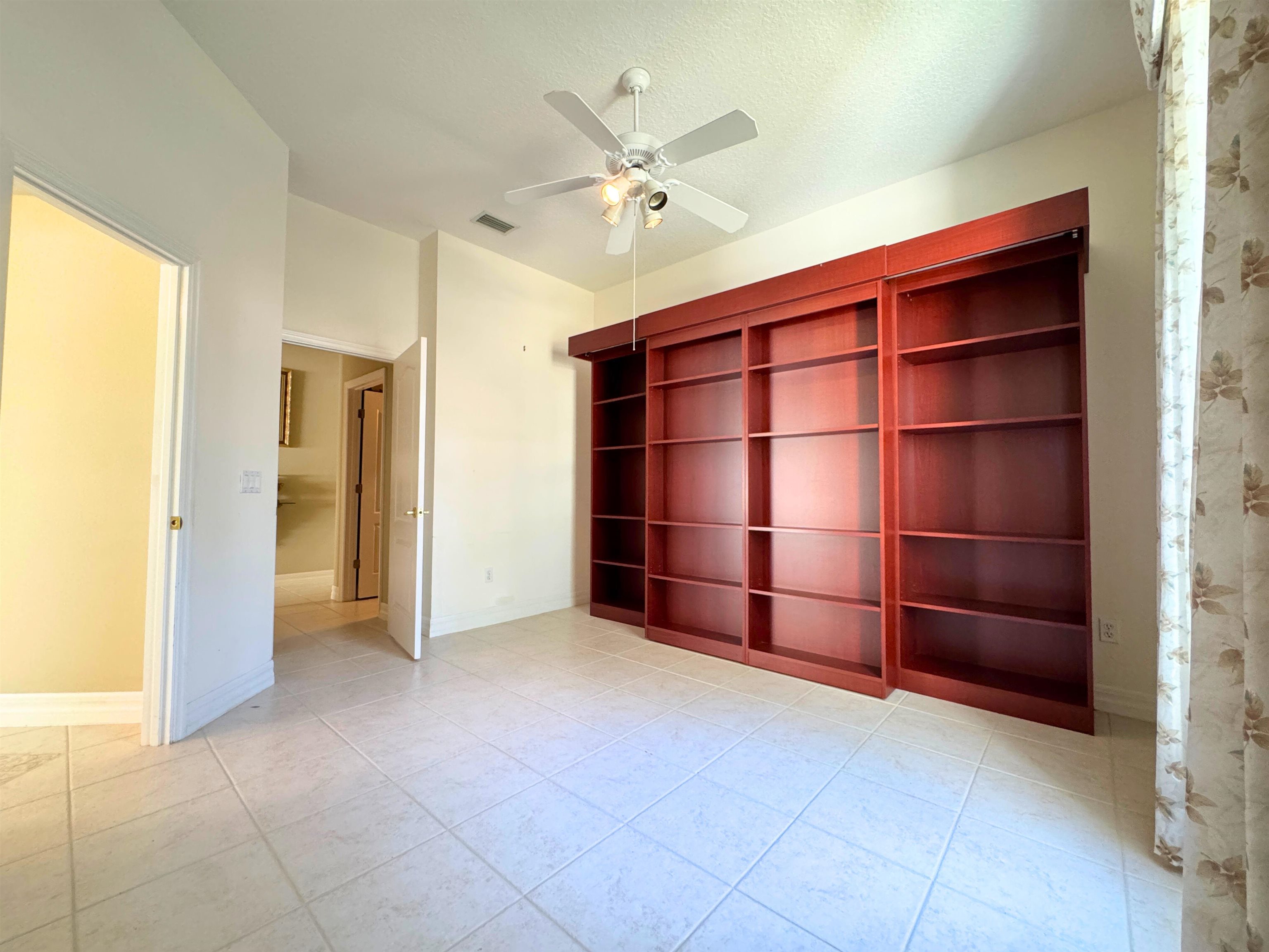 Image 8 of 34 For 67 Lagare St W