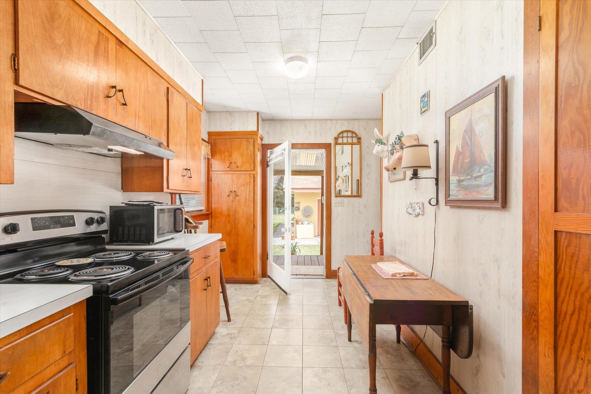 Image 11 of 42 For 116 Colon Avenue