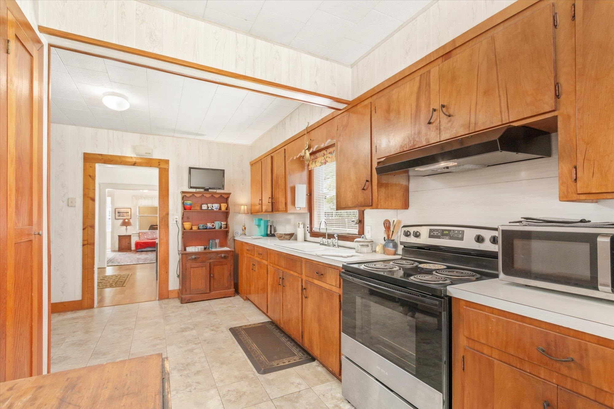 Image 13 of 42 For 116 Colon Avenue