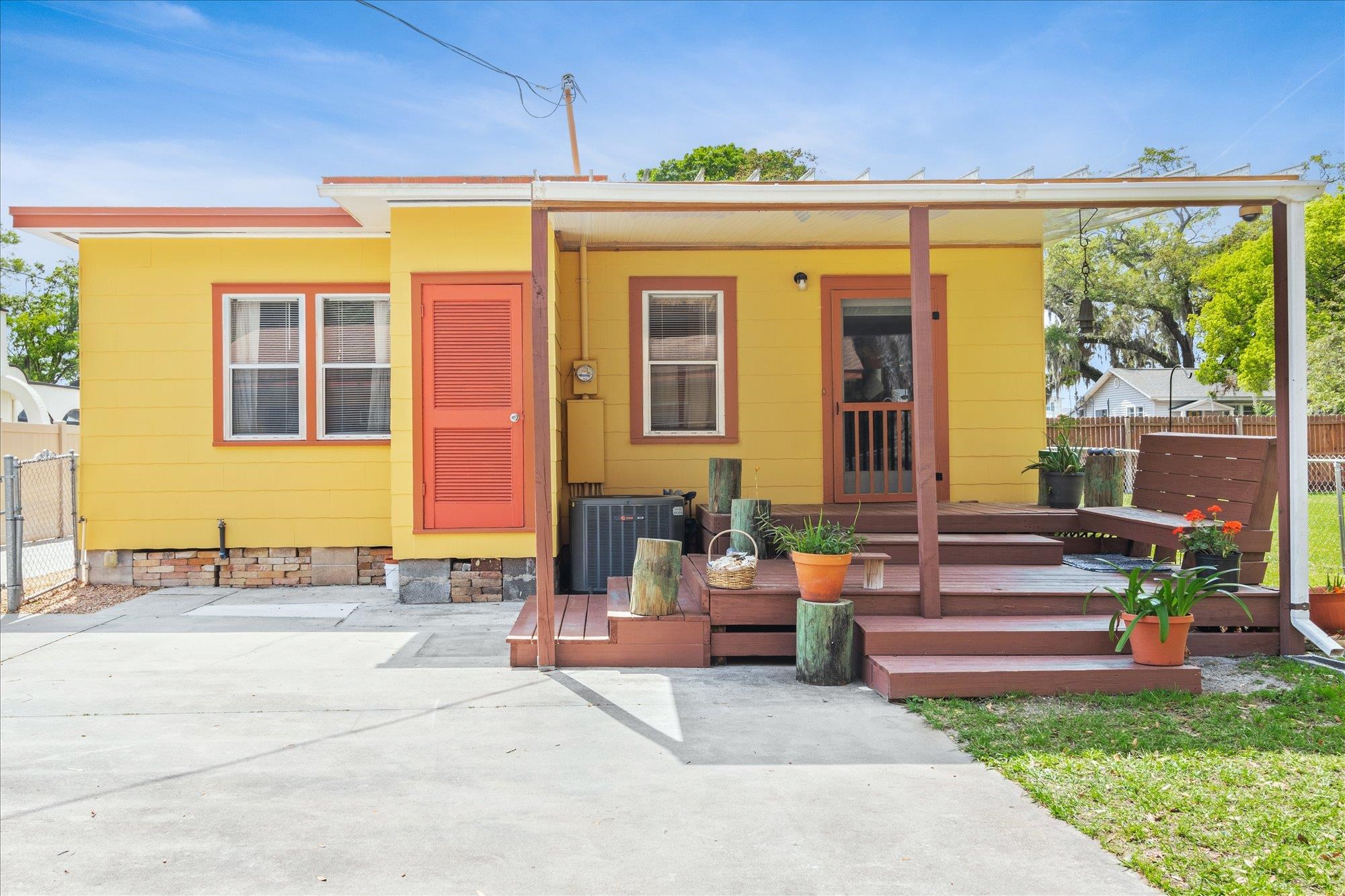 Image 32 of 42 For 116 Colon Avenue