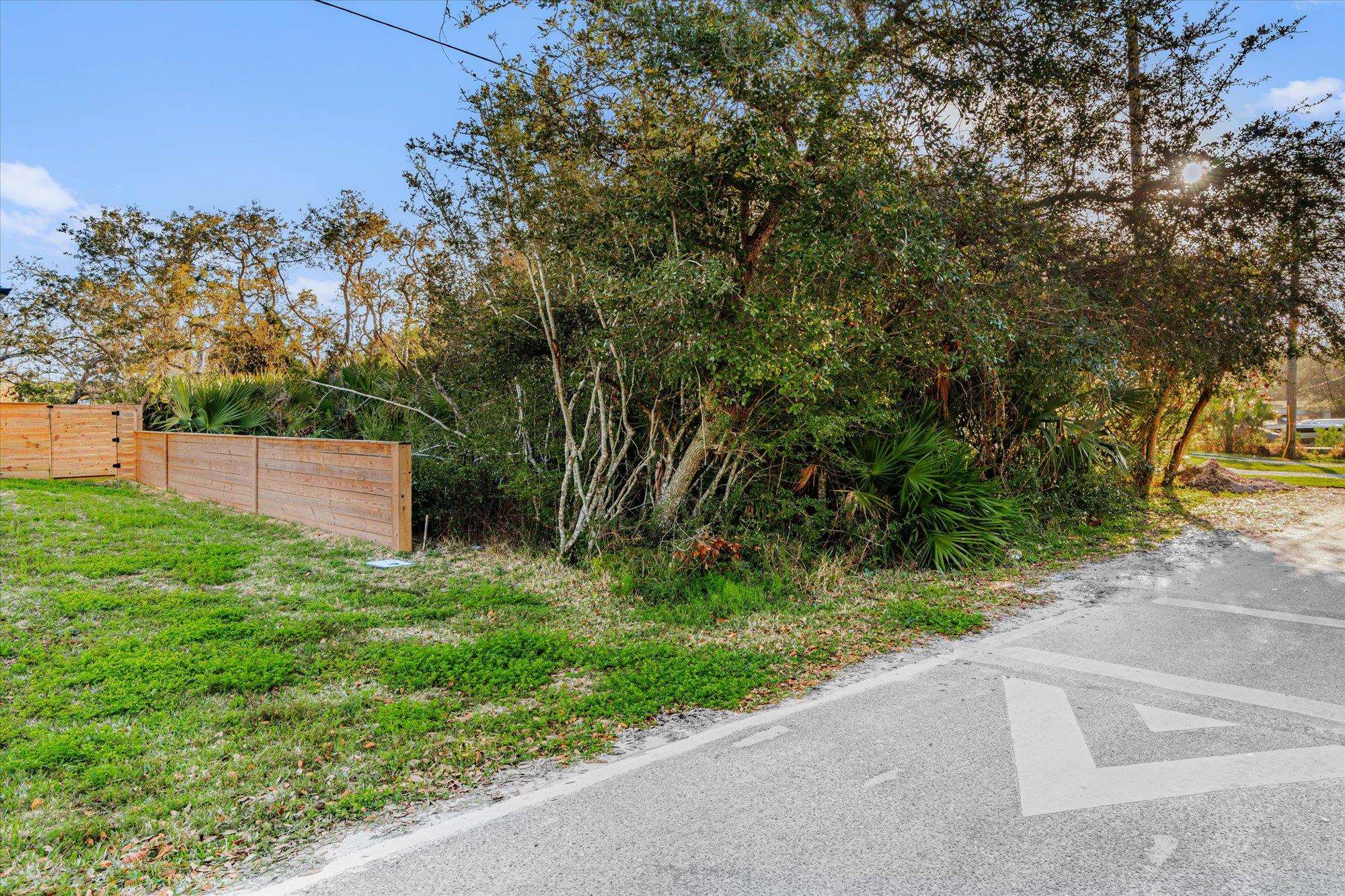 Image 13 of 18 For 261 Dondanville Rd