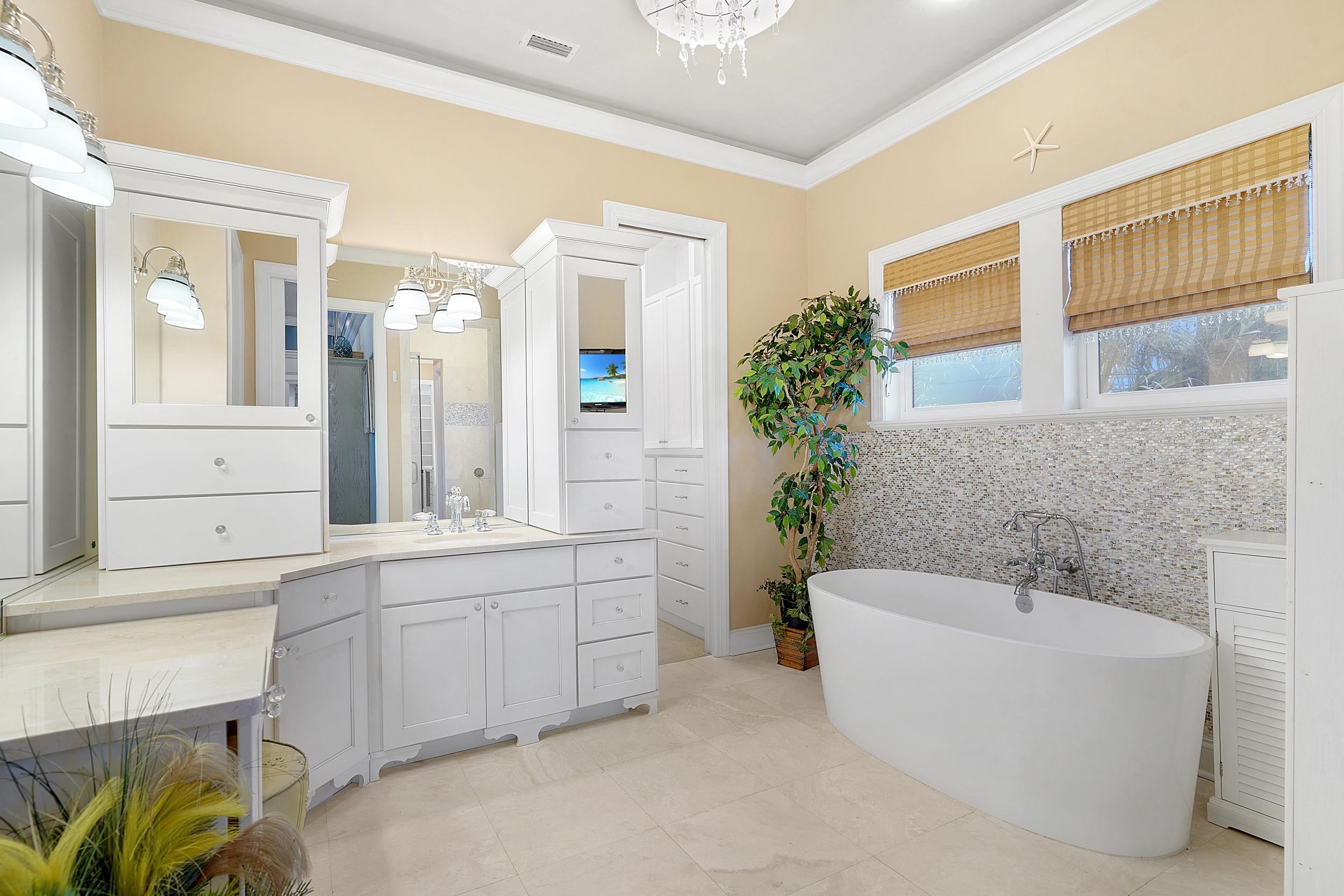 Image 30 of 68 For 28 Seascape Cir