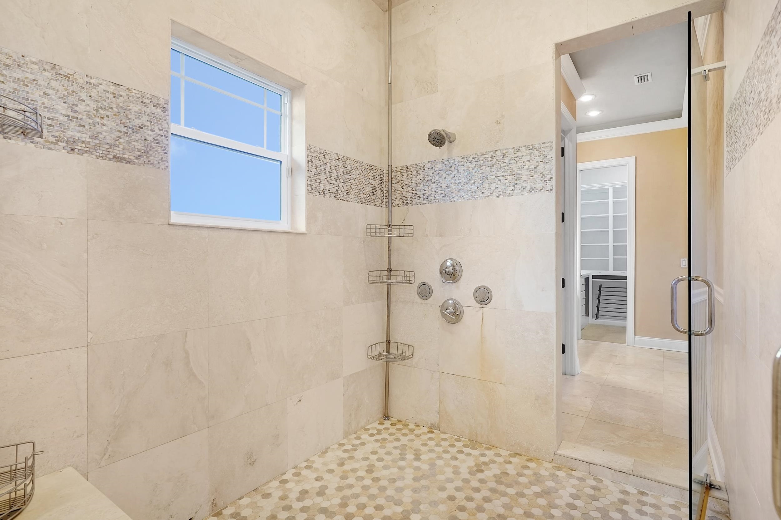 Image 31 of 68 For 28 Seascape Cir