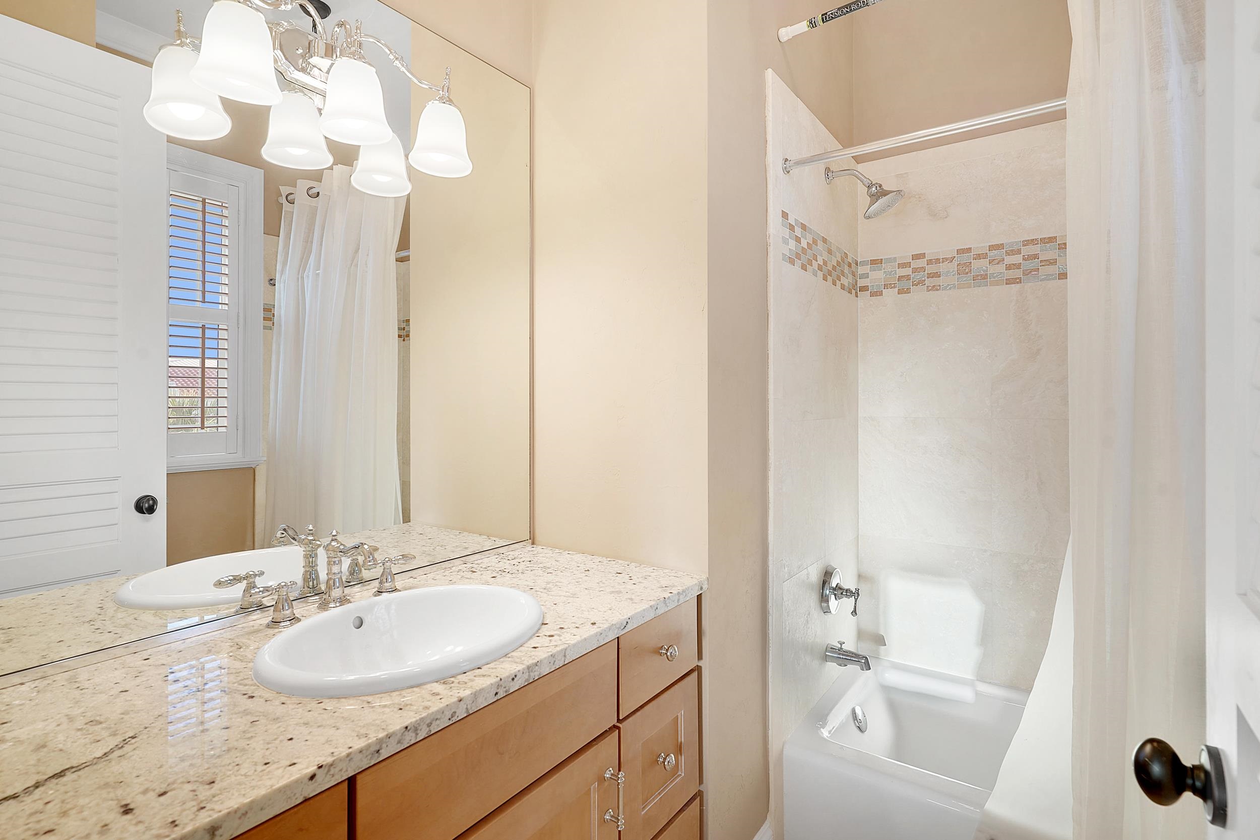 Image 42 of 68 For 28 Seascape Cir