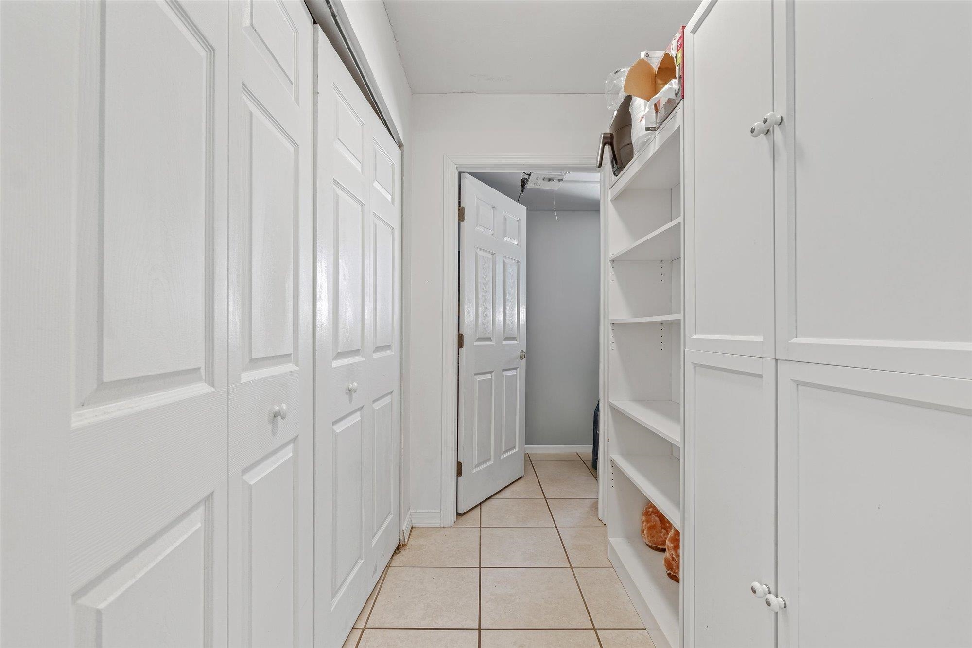 Image 24 of 53 For 209 Tropic Way