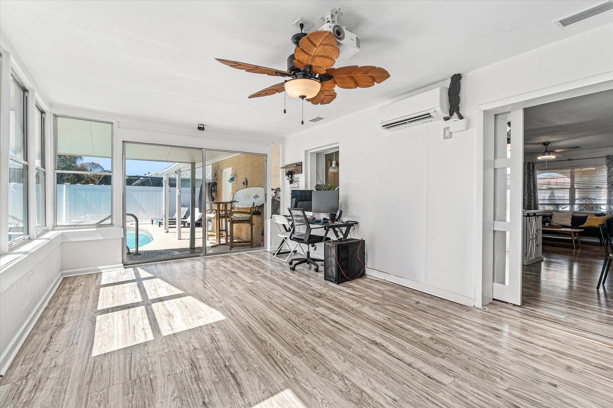 Image 28 of 53 For 209 Tropic Way