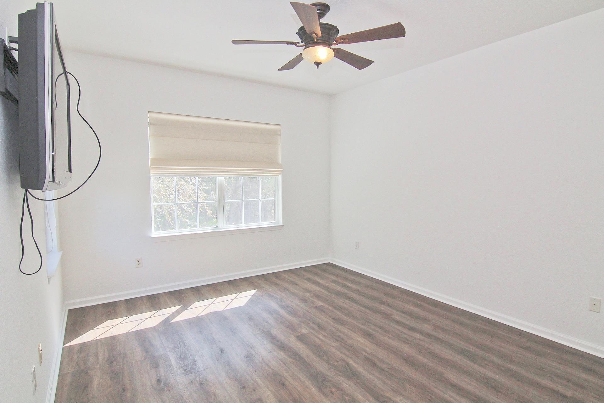 Image 17 of 40 For 115 Pine Hollow Trl E 108