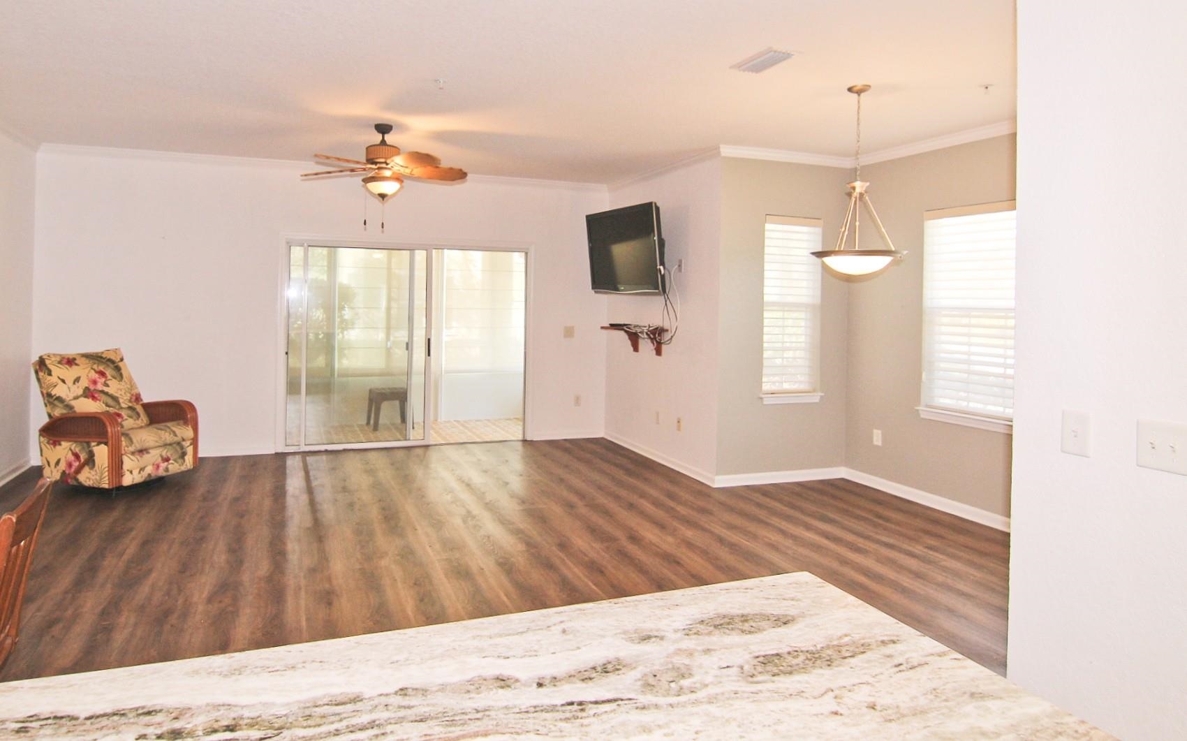 Image 8 of 40 For 115 Pine Hollow Trl E 108