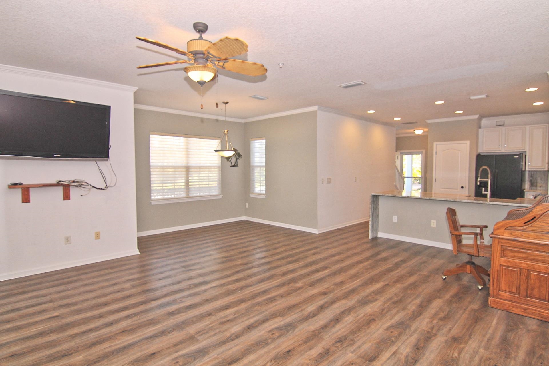 Image 9 of 40 For 115 Pine Hollow Trl E 108