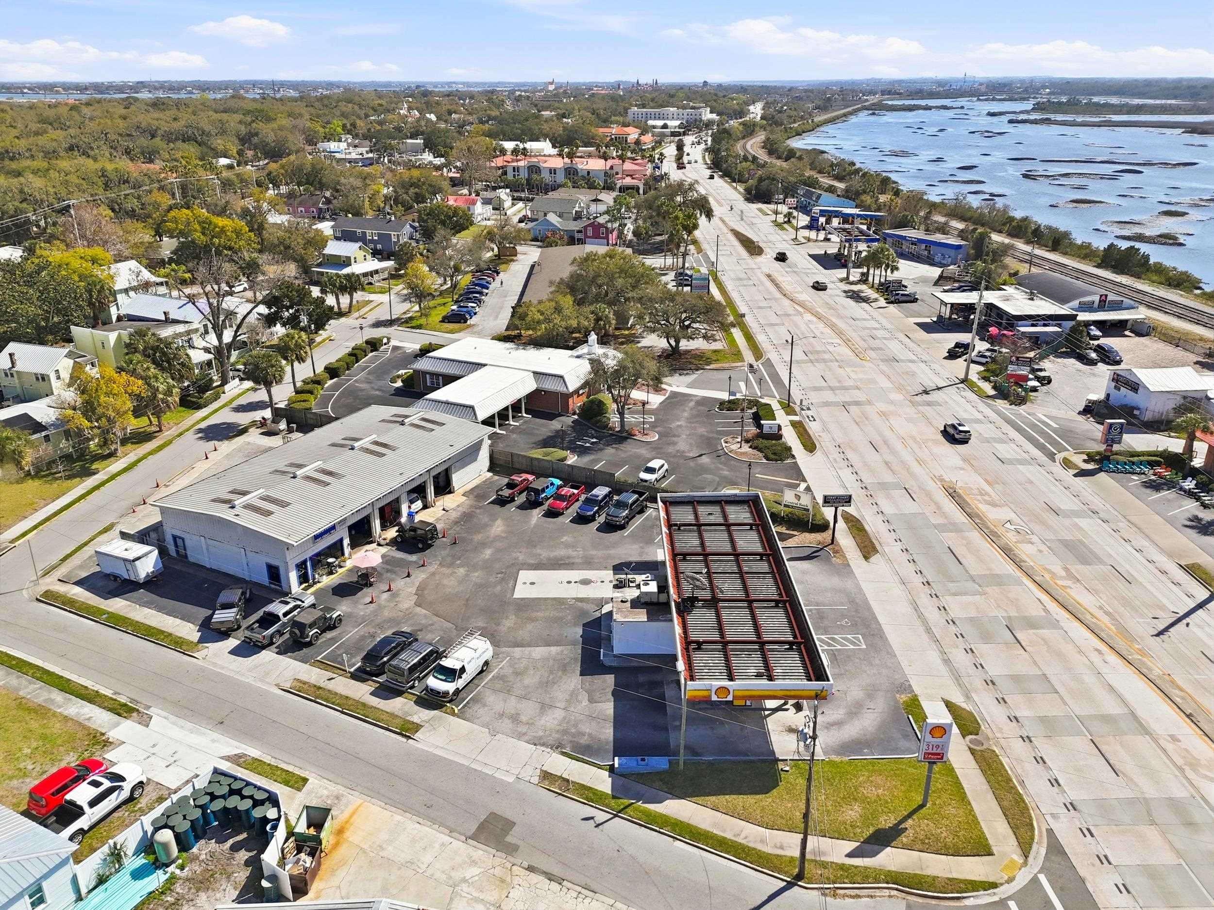 Image 11 of 64 For 2350 Ponce De Leon Blvd N