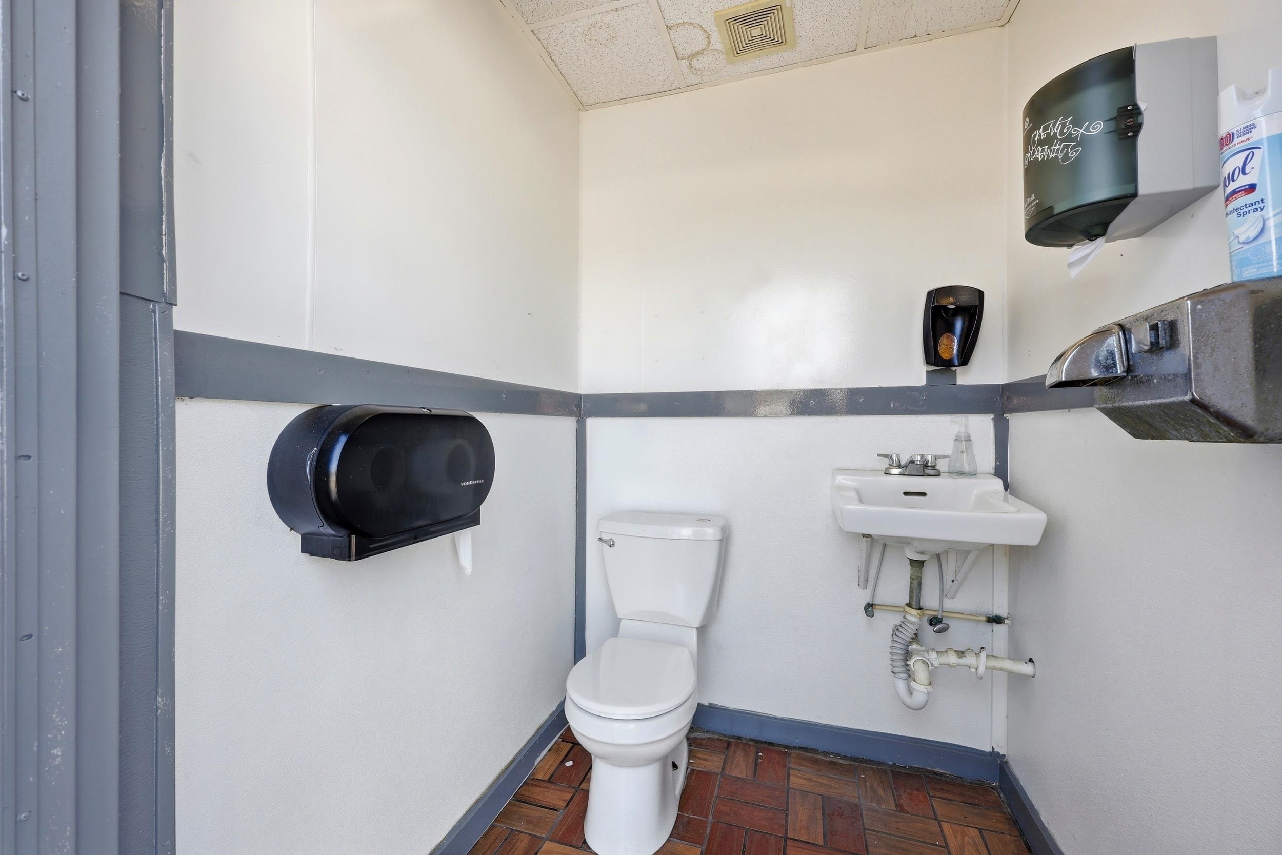 Image 15 of 64 For 2350 Ponce De Leon Blvd N