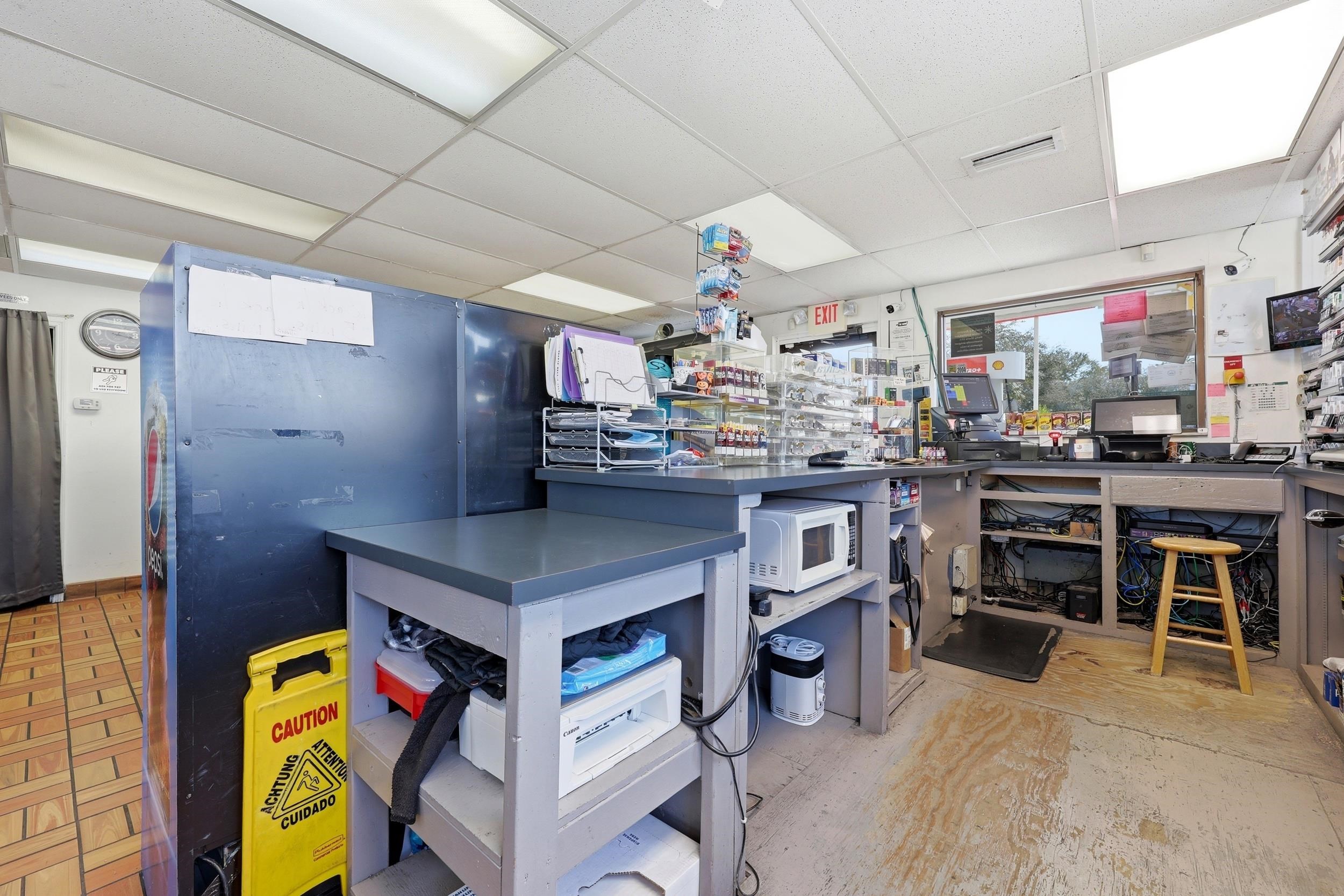 Image 20 of 64 For 2350 Ponce De Leon Blvd N