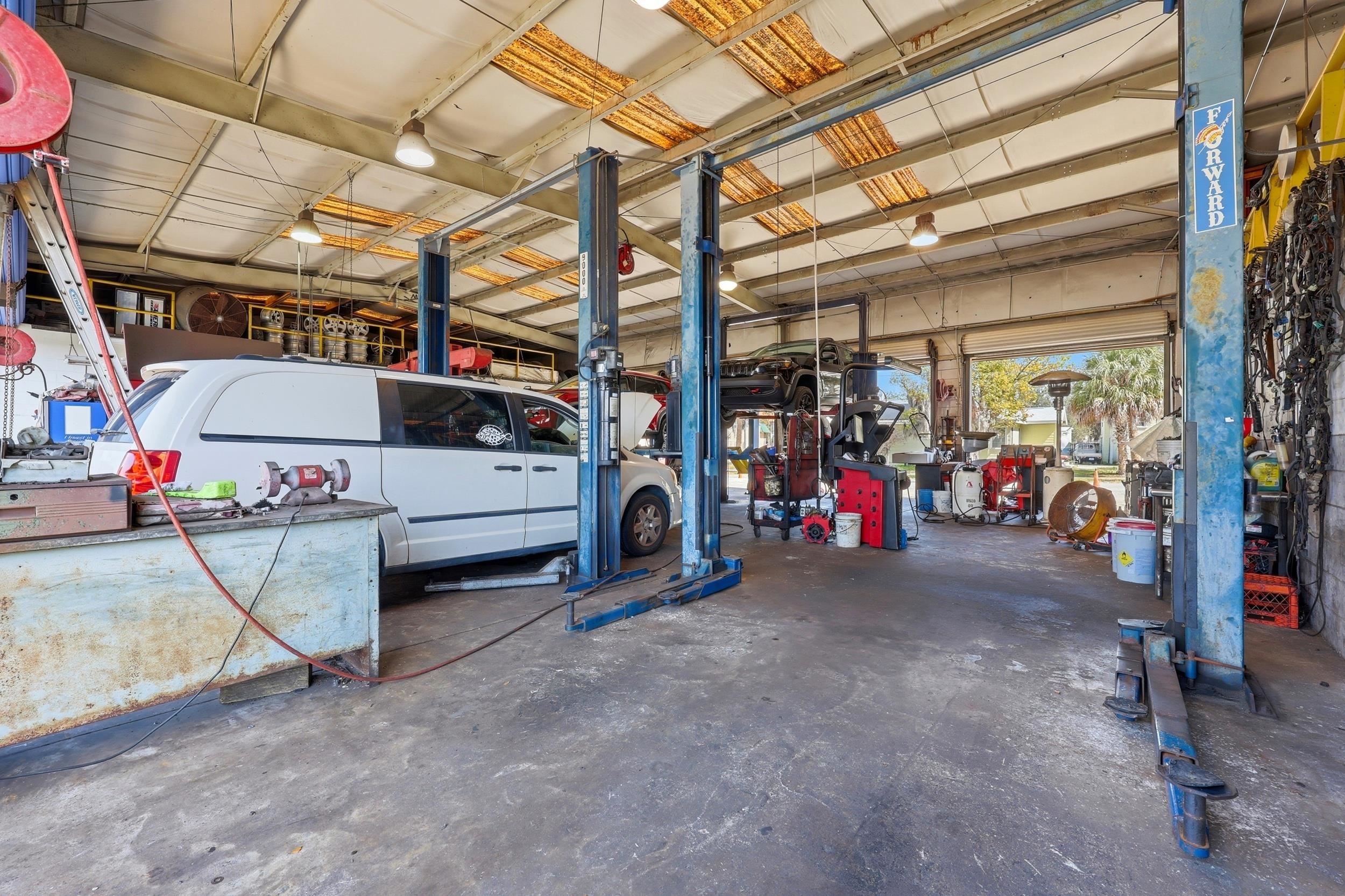 Image 39 of 64 For 2350 Ponce De Leon Blvd N